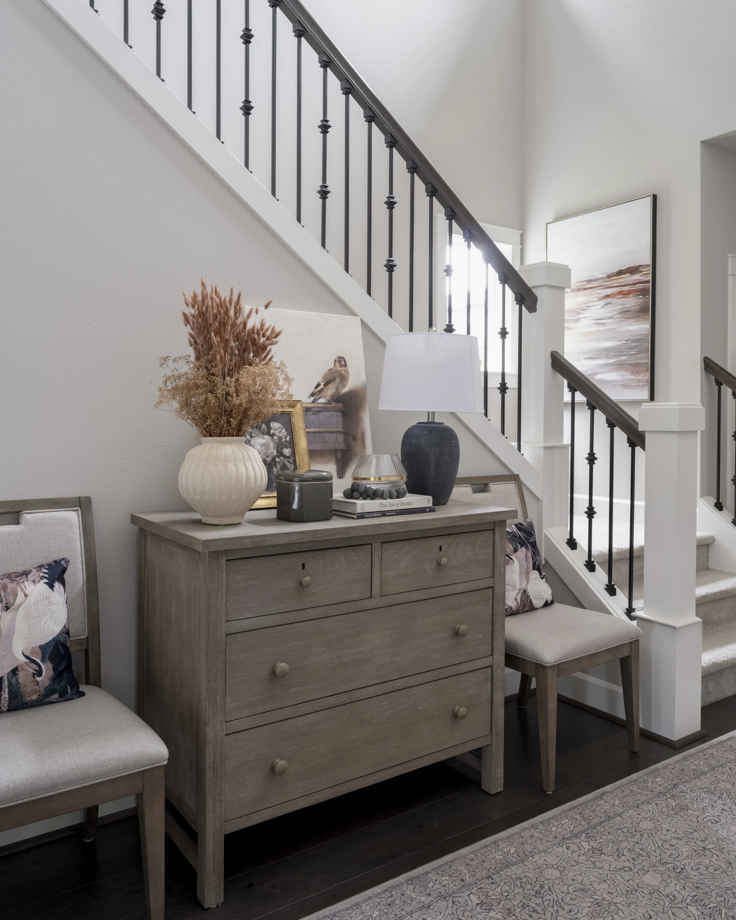 “The Seattle Square-Foot Struggle: 8 High-Impact Ways to Hide Your Clutter in Plain Sight”