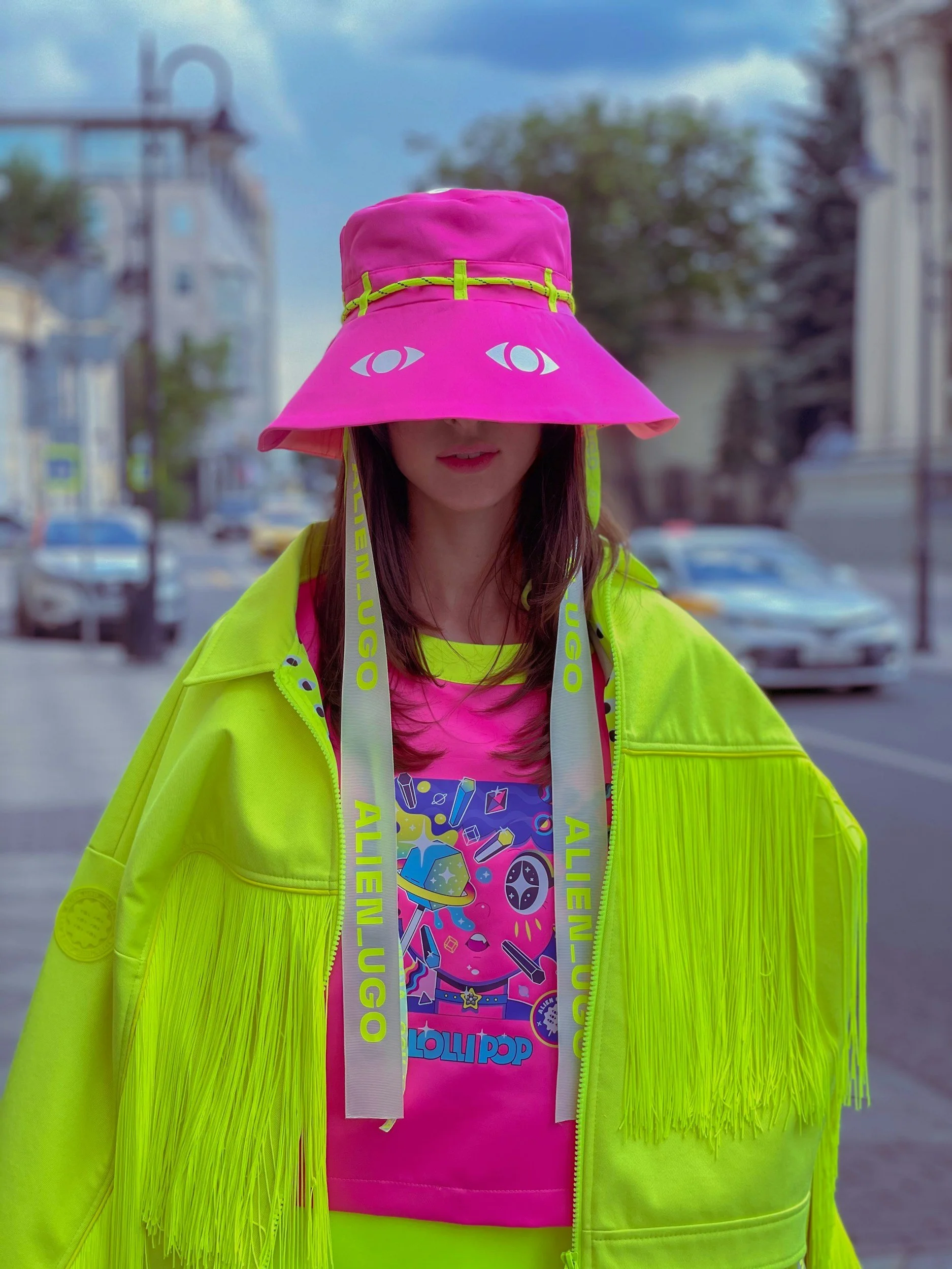 Episode 80: Unraveling Fashion: Neurodivergence and the Struggle for Comfort and Style