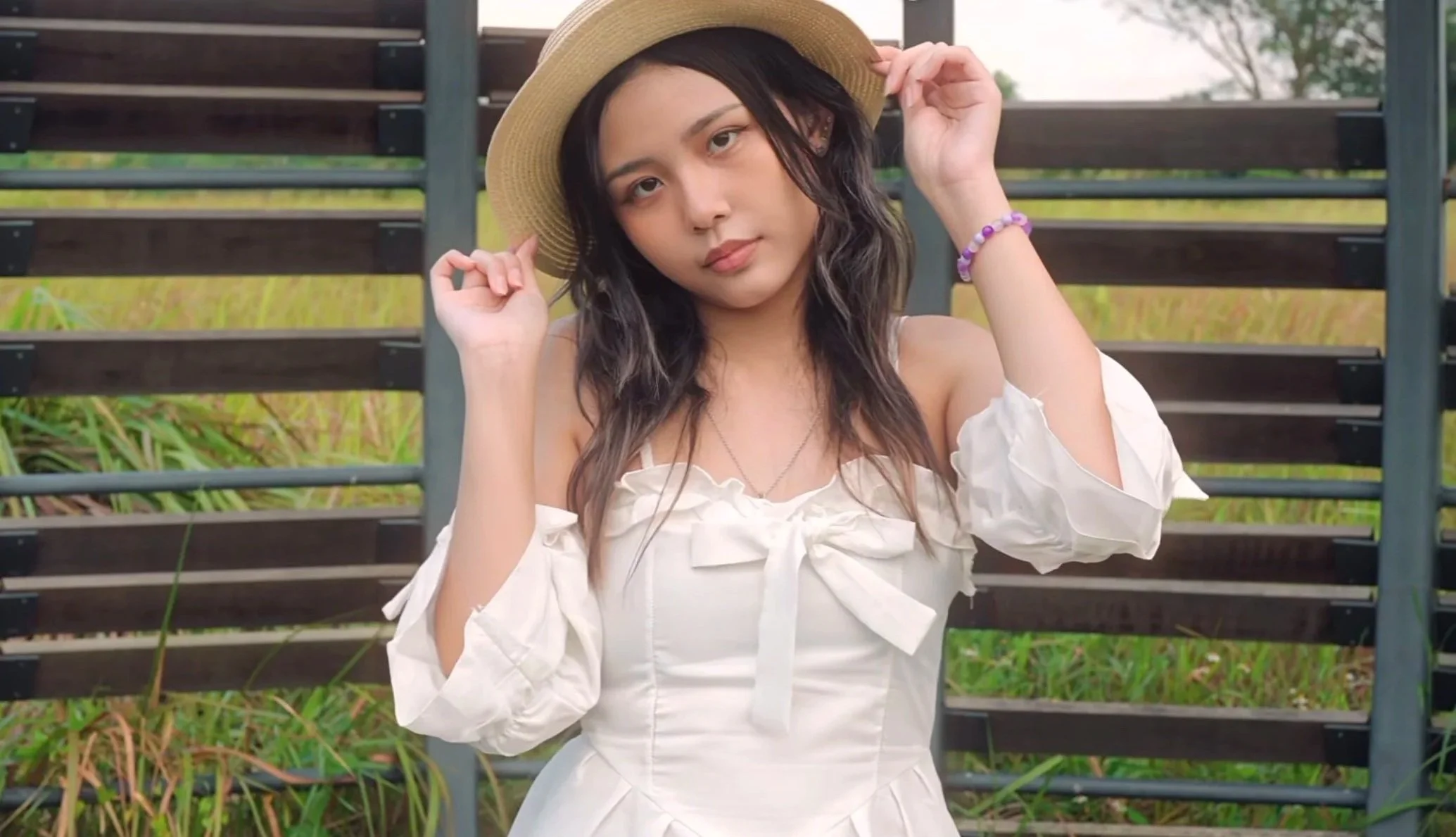 Israfina-lone tree 4k Cinematic