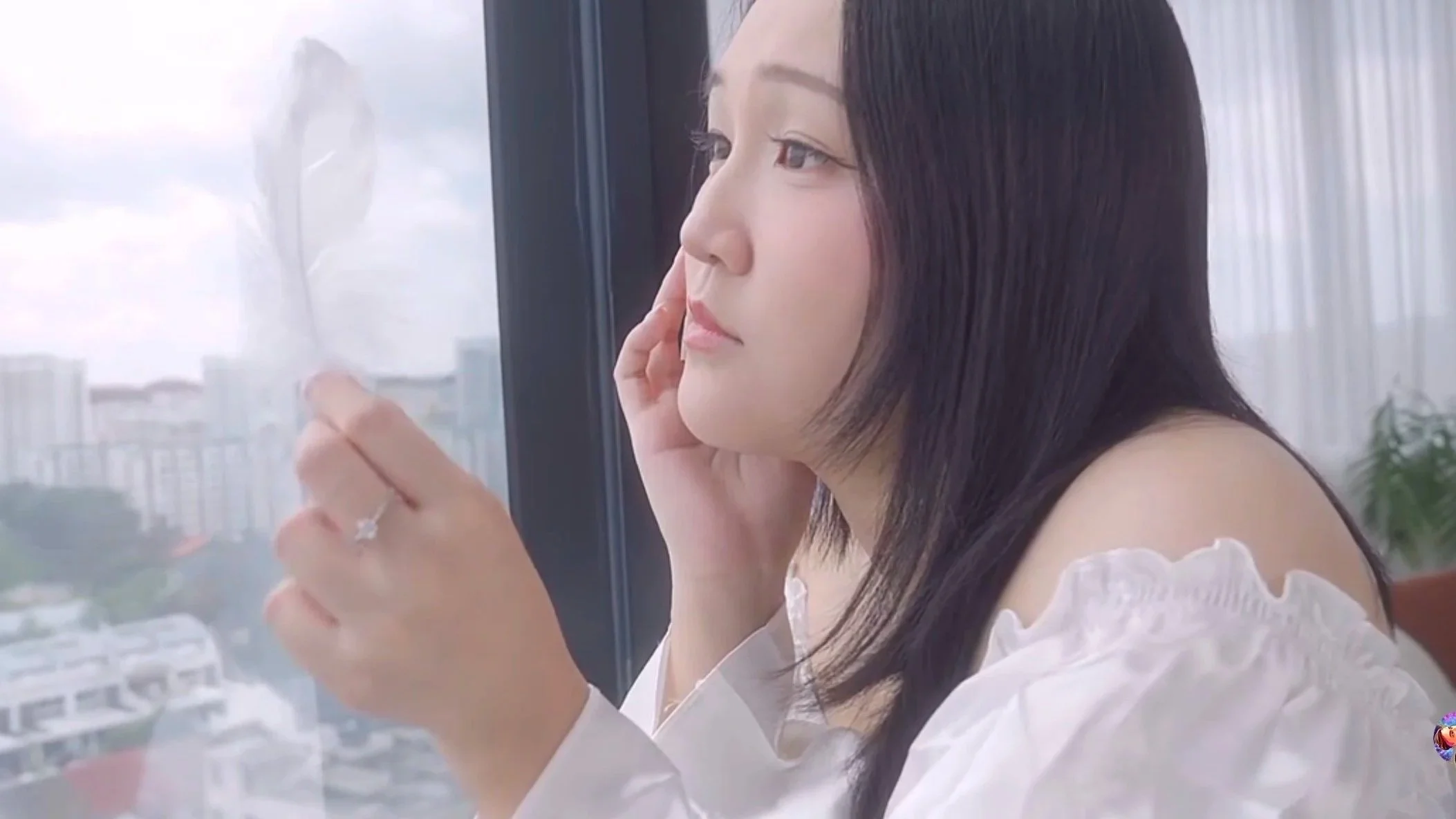 Hanari-Missing feathers 4k Cinematic