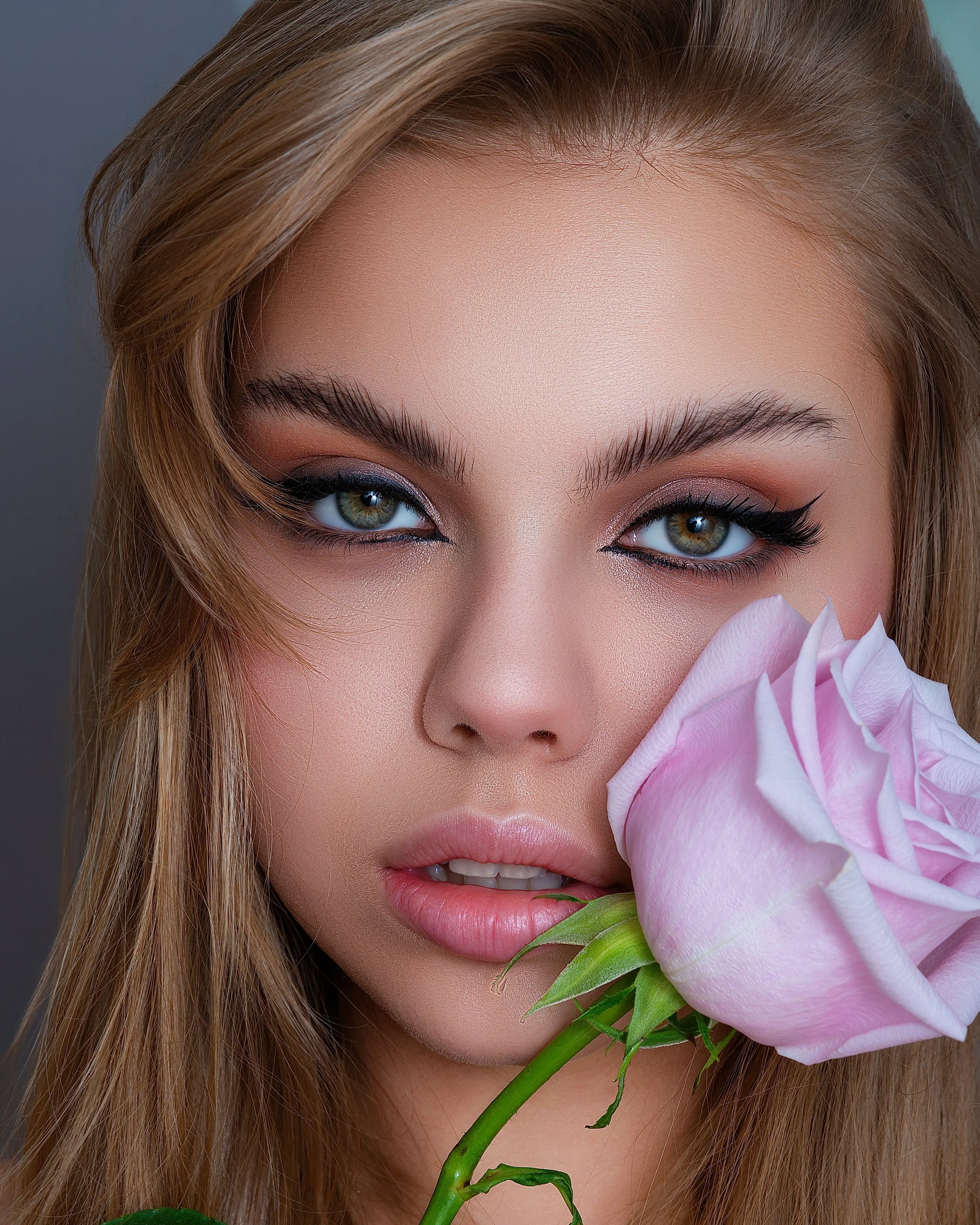 Vasilisa blue rose 1.jpg