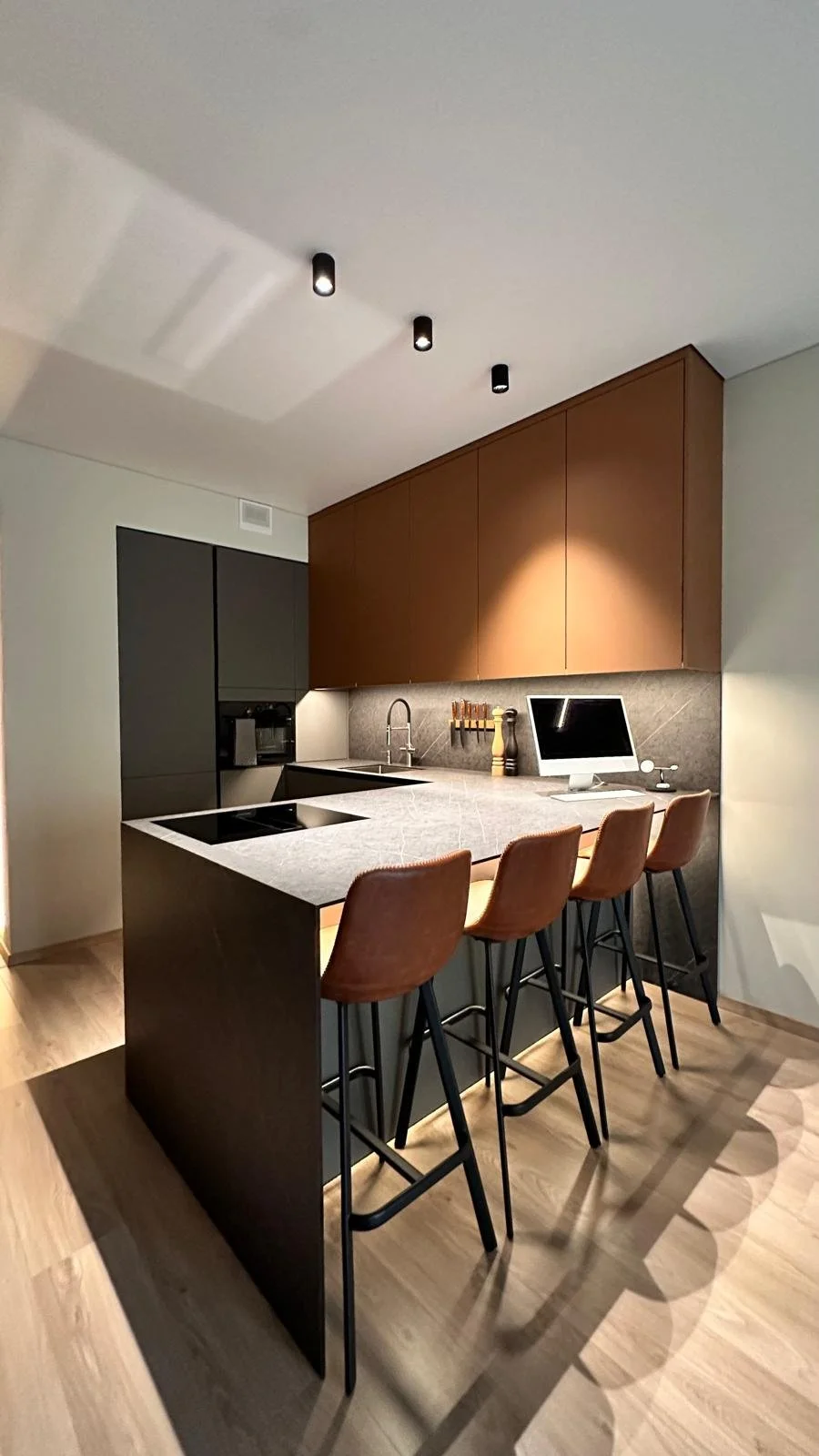 WhatsApp Image 2025-11-04 at 16.42.33_56fae7c5.jpg