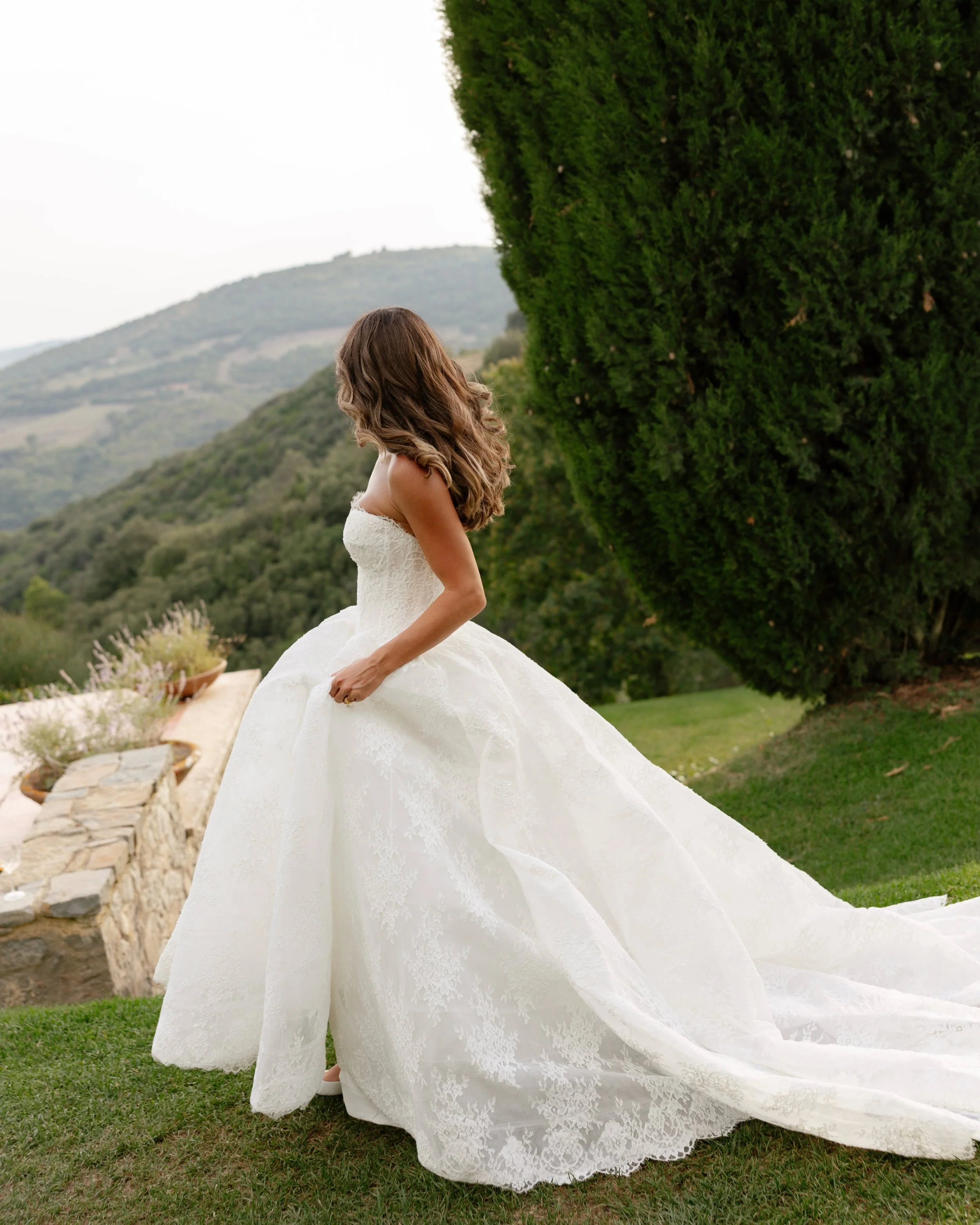 It doesn&rsquo;t get much better than this &mdash; @castello_di_vicarello 

#europeweddingphotographer #italianwedding #35mmfilm #europewedding #italyelopement