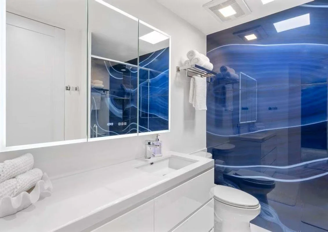 Agata Blu Shower.jpg