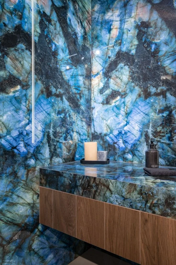 Łazienka nowoczesna z prysznicem – inspiracja w odcieniach niebieskiego.jpg