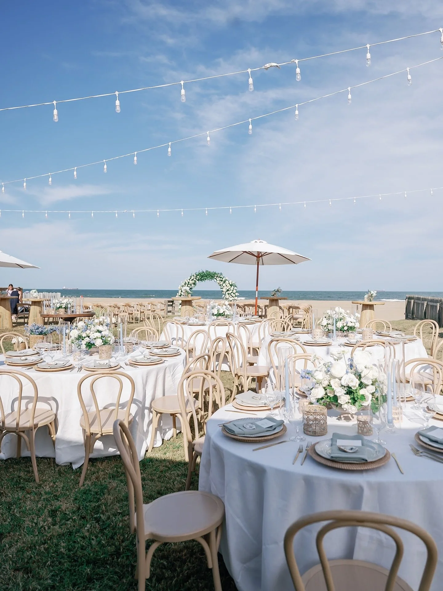 We brought the Nantucket vibes to the VB oceanfront 🤍🩵

Venue: Rental property 
Photographer: @rachaelmattiophotography 
Planner: @homegrown.happenings
Catering: @cheframseyvb
Hair: @adorn.artistry.studio
Makeup: @gabyroby_mua
Content creation: @vo