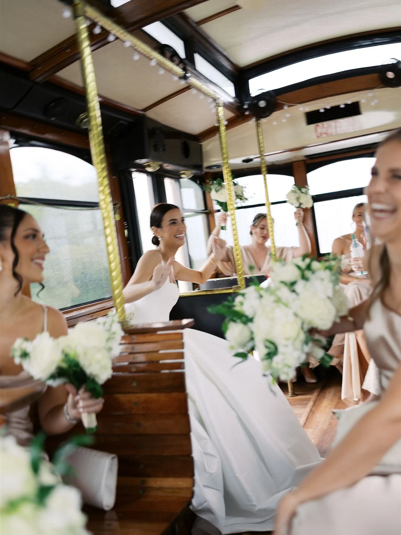 Too much goodness to share from this day 🖤🖤

@commonwealthclubweddings 
@homegrown.happenings 
@ashleyeaglesonphotography 
@eastcoastentertainment
@linenlacestudio 
@sandra_mykich 
@makeupbybeccaanne 
@confectionsofacake 
@thebridalroomva 
@tommysg