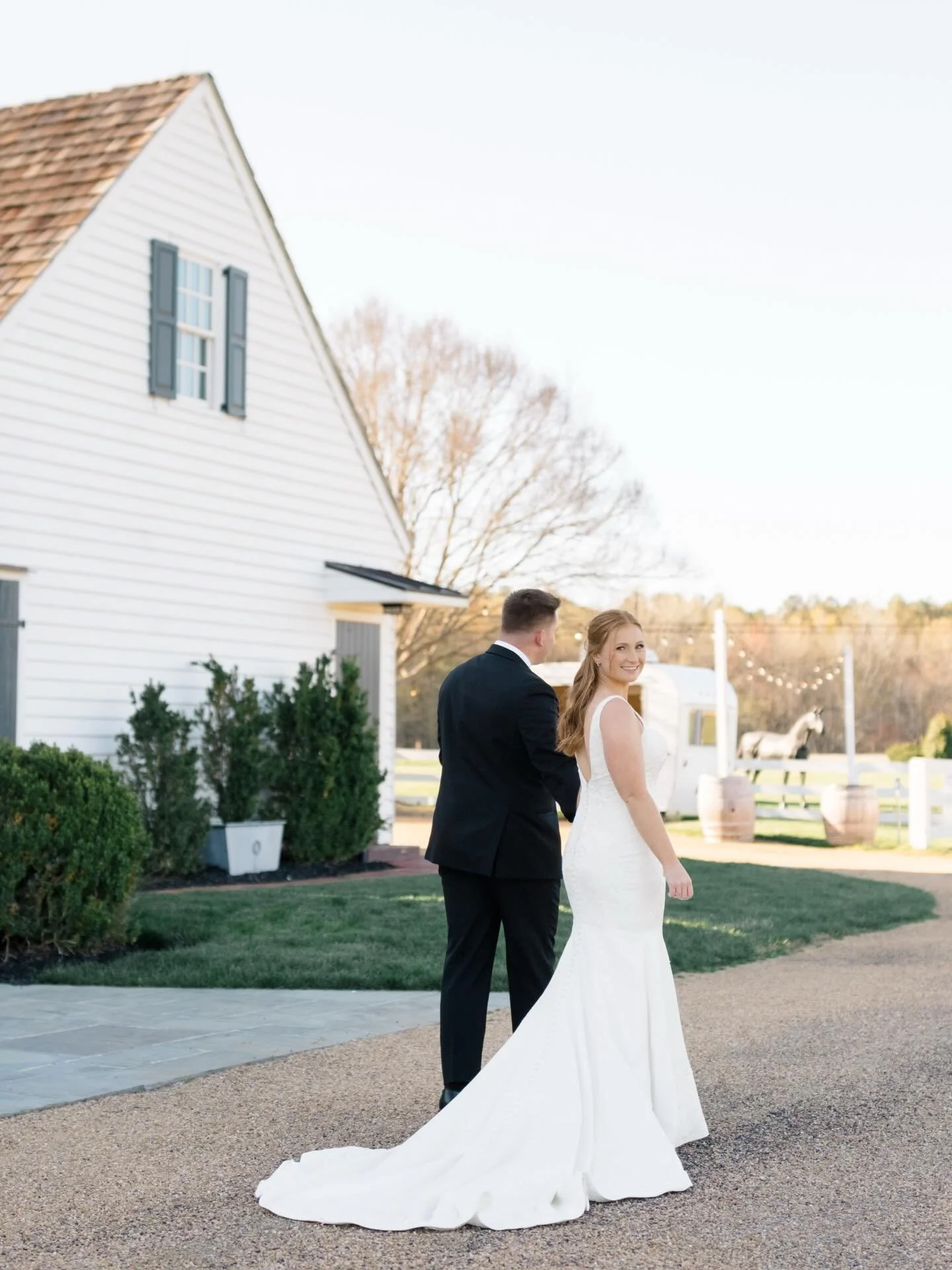 We kicked off our spring wedding season with the sweetest couple last weekend! Cheers to N+K - we 🤍 you!!!! 

@bethanyaubrephoto 
@burlingtonweddingsva 
@flowercupboard 
@eatcateringrva 
@djdannygrayllc 
@bigtopentertainmentva 
@reginaellismakeup 
@
