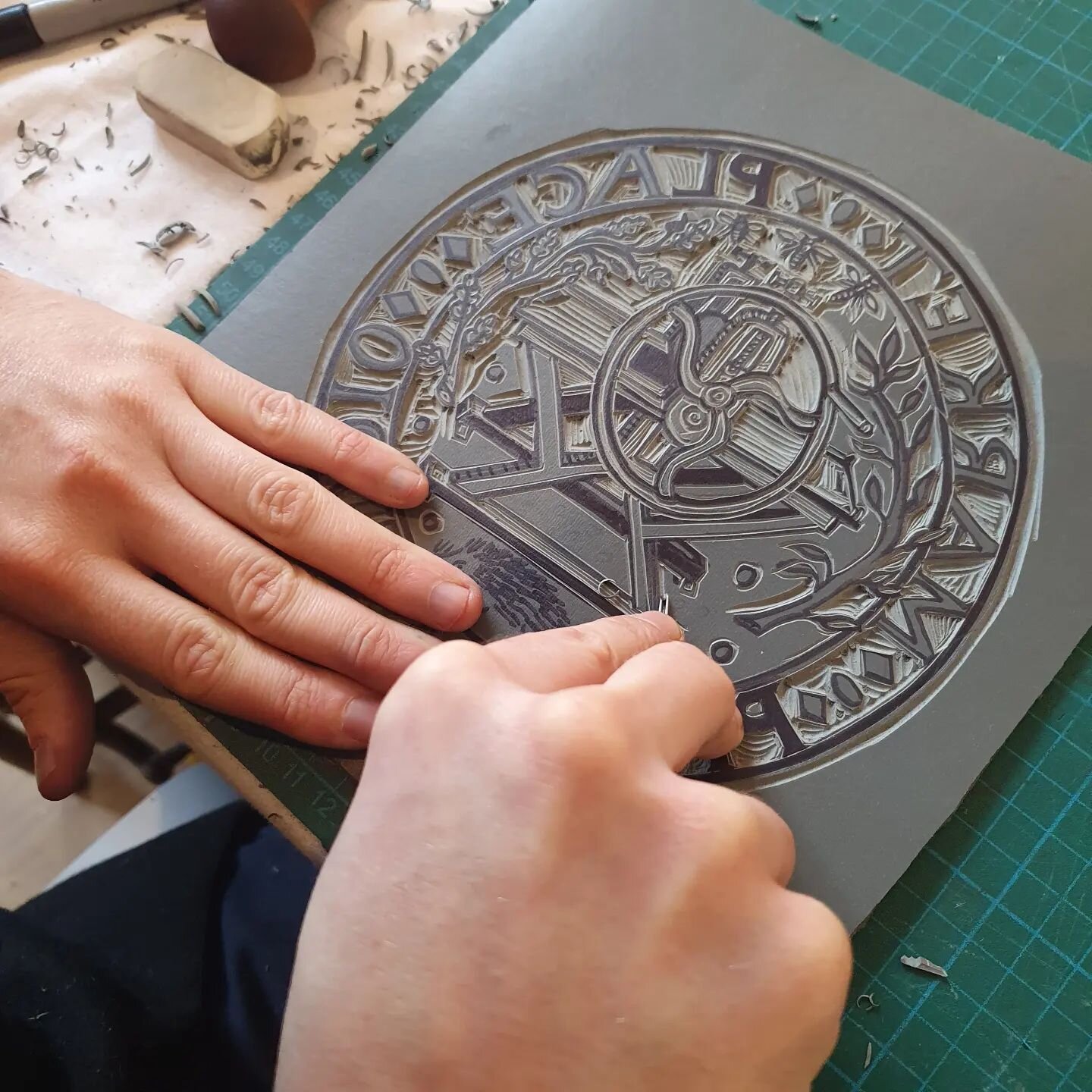 We open next Saturday the 17th! @jackfawdrytatham is busy getting our lino cut logo ready for the website, that will also launch on the 17th. 

#contemporaryprintmaking
