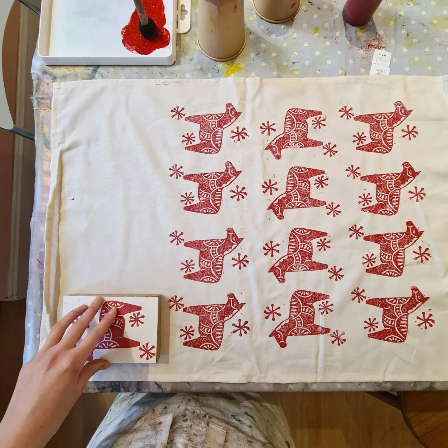 Lots of block printing this weekend during #tastecumbria ✨️

Our Block Print a Tea Towel workshops are now sold out for the year. Just a few spots left on the following sessions ~

Weds 10th Dec 6-8:30pm - Block Print Gift Wrap BYOB ~ 1 spot left

Fr
