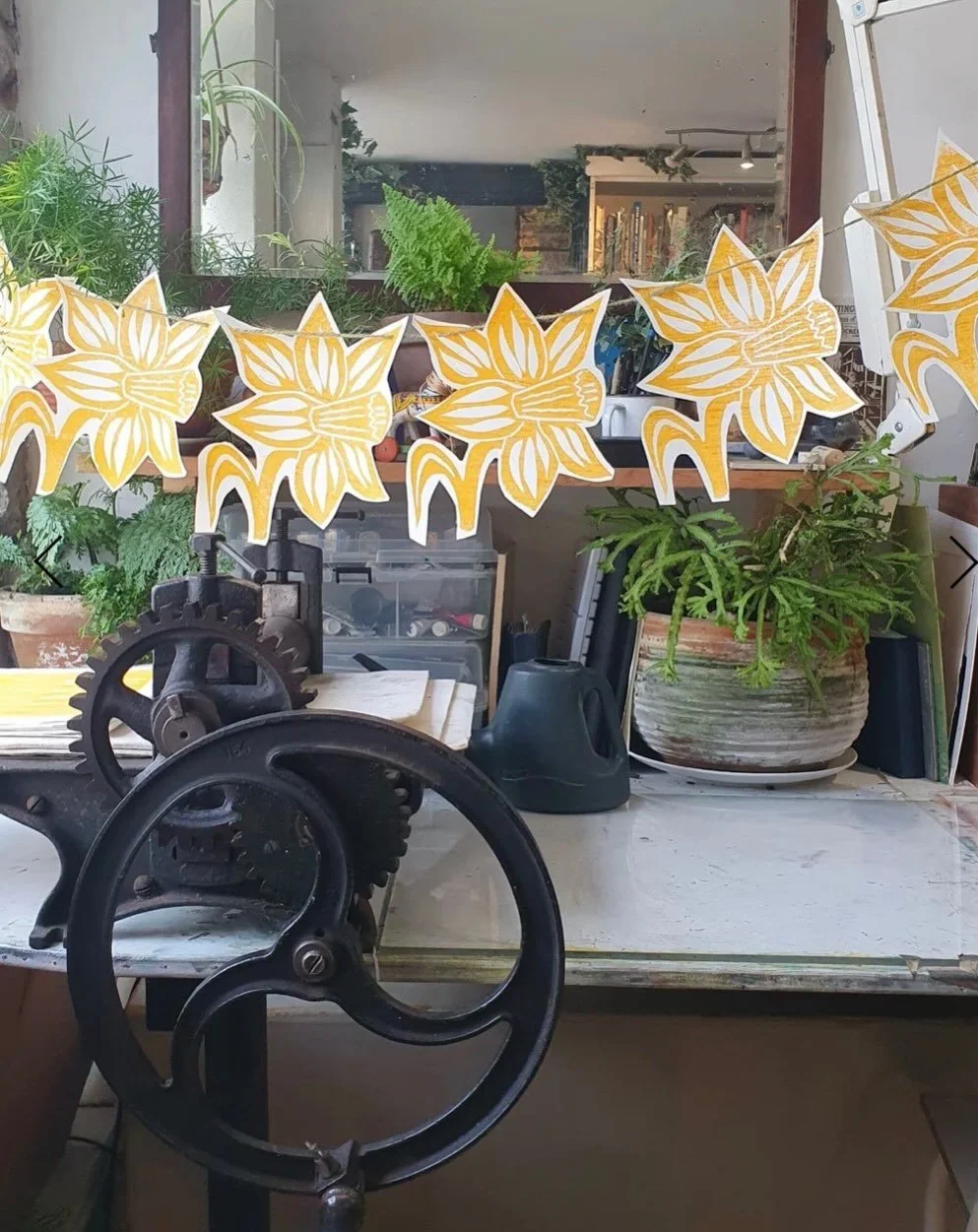 🌸Two spots have become available on our Print a Floral Garland workshop this Saturday 14th March 1-4:30pm

🌷 Learn the process of lino carving and print your own garland using our printing press. You&rsquo;ll leave with your own printed garland.

?