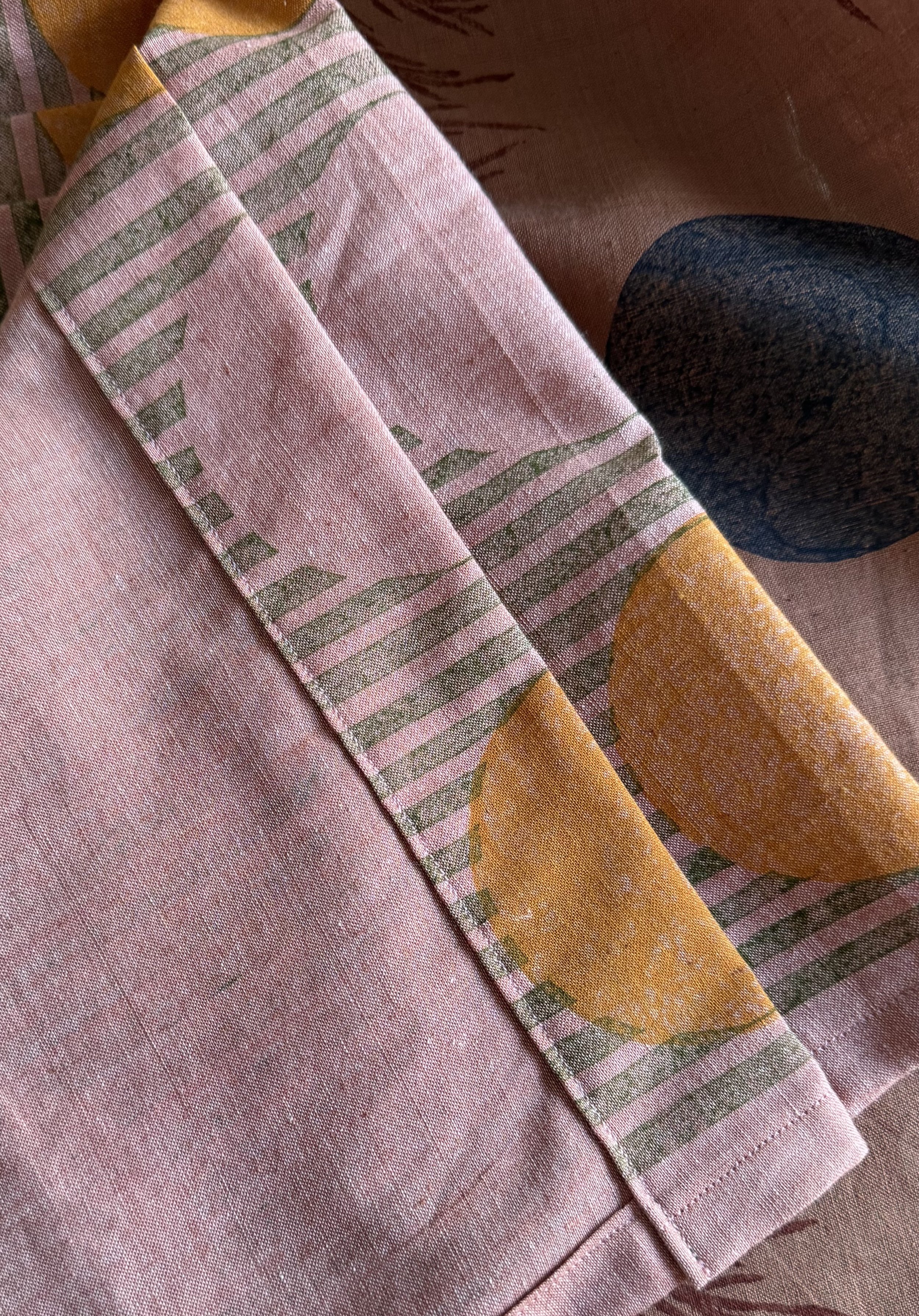 Hanging Hem Detail.jpg