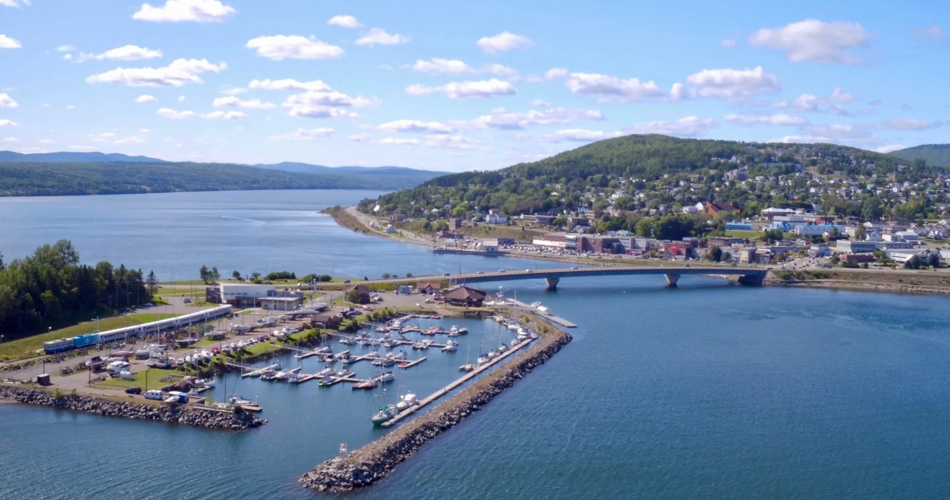 Adjoint·e à l’administration et au service à la clientèle