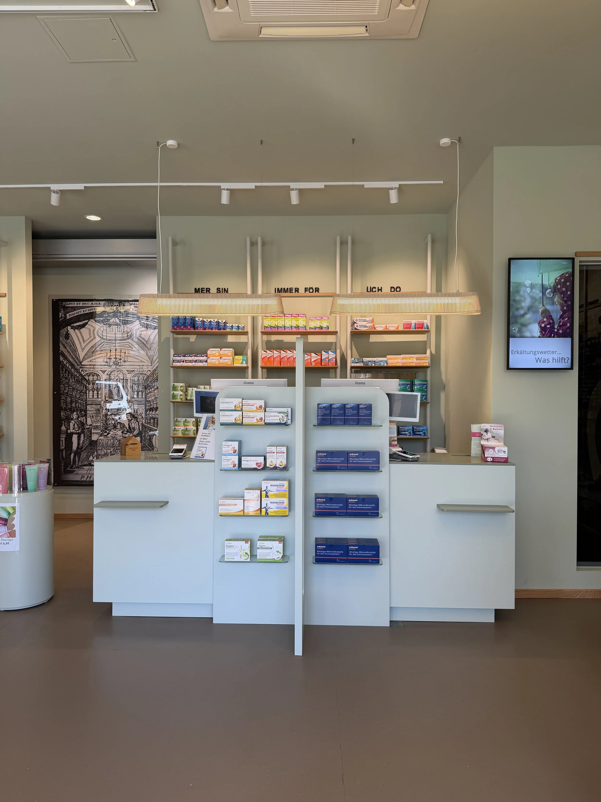 SvP_Stein Apotheke- HV Tisch rechts