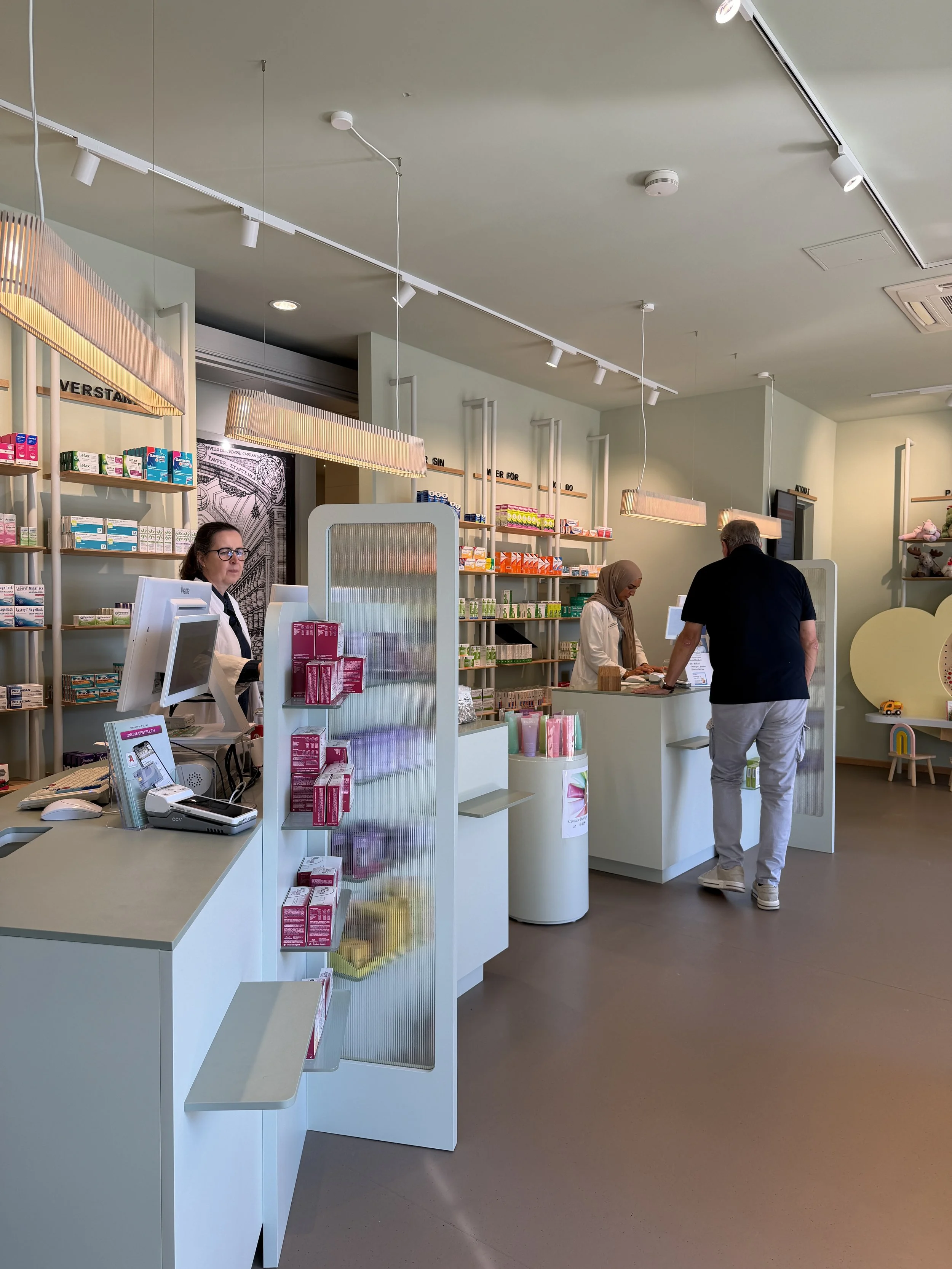 SvP_Stein Apotheke - HV Tische