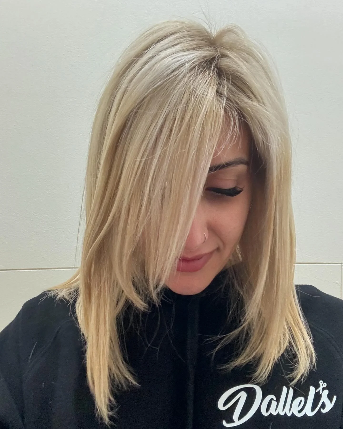 TRUST THE PROCESS! 🧚
End result ➡️ halfway ➡️ where we started 
Full reel coming soon of this incredible transformation and how we achieved this beautiful creamy blonde whilst still maintaining the hairs integrity 🍦
📲 call or text 0404805148 or