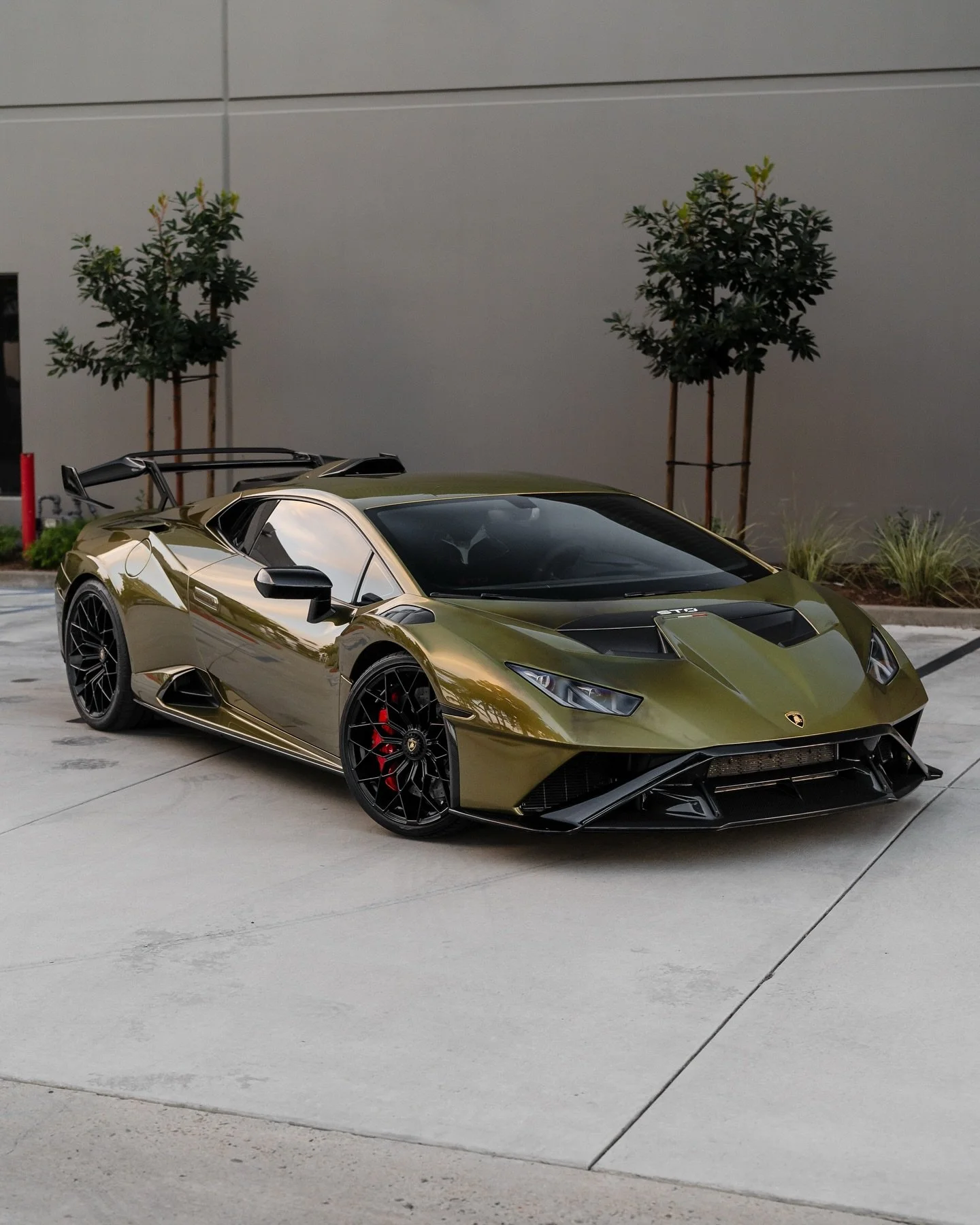 2022 Lamborghini STO 

Finished in Verde Gea Lucido &amp; equipped with @vfengineering&rsquo;s VF8XX Supercharger Kit producing 830hp + 600tq

Full Body PPF 
Loaded with Factory Carbon 
VF8XX Supercharger 
VF ECU Software 
VF Flex Fuel Kit 
Serviced 