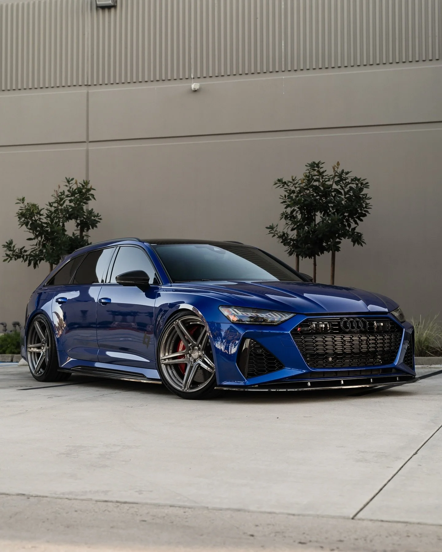 2022 Audi RS6 Avant 

1 of 125 Ultra Blue Metallic 

10,000mi 
Full Body PPF 
Loaded Factory Options ($156K MSRP) 
Carbon Ceramics 
Carbon Optic Package 
Executive Package 
Driver Assistance Package 
RS Design Package 
Sport Exhaust 

SOLD!

Inquire 