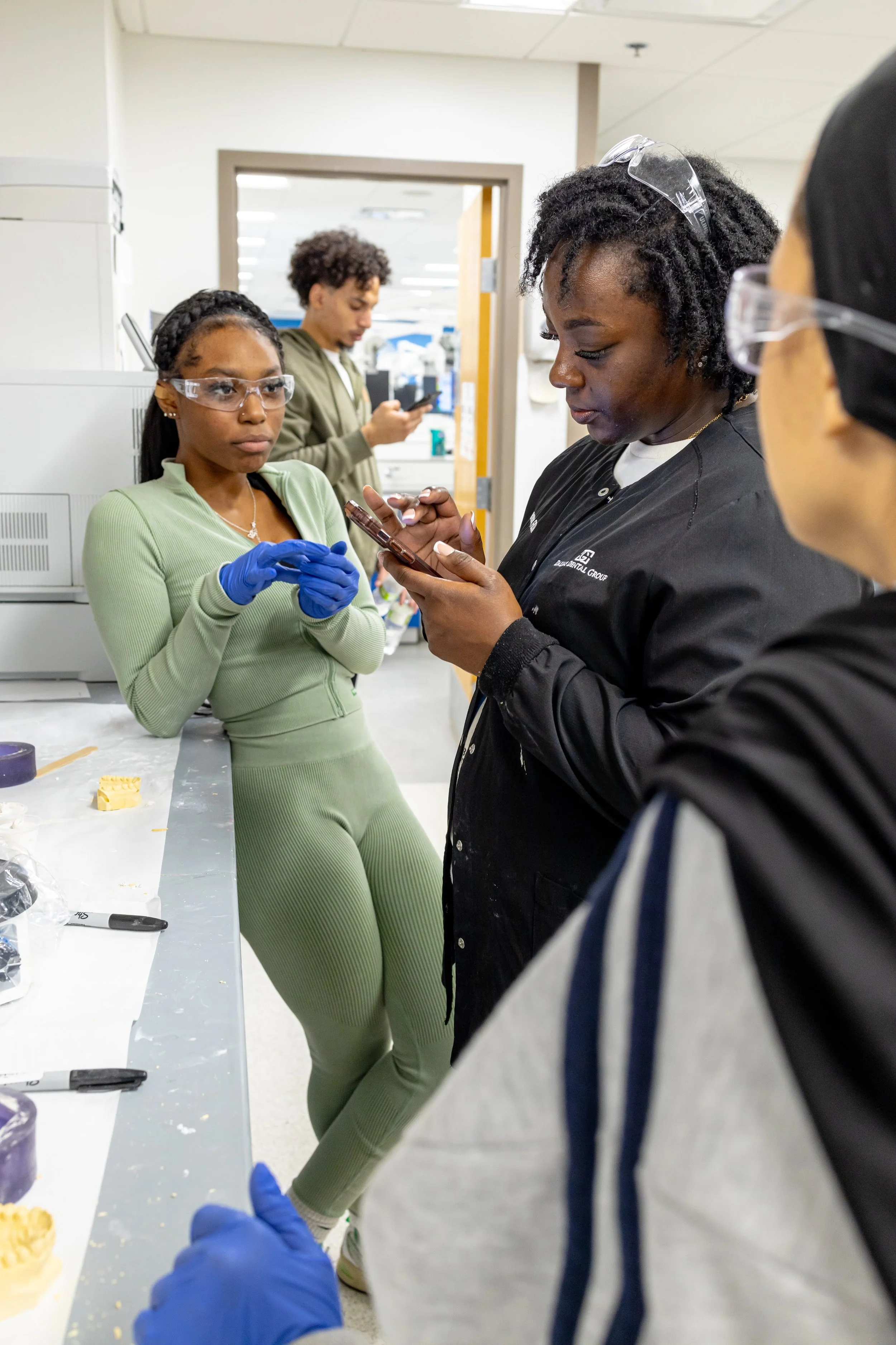 Dental Career Exploration-241060.jpg