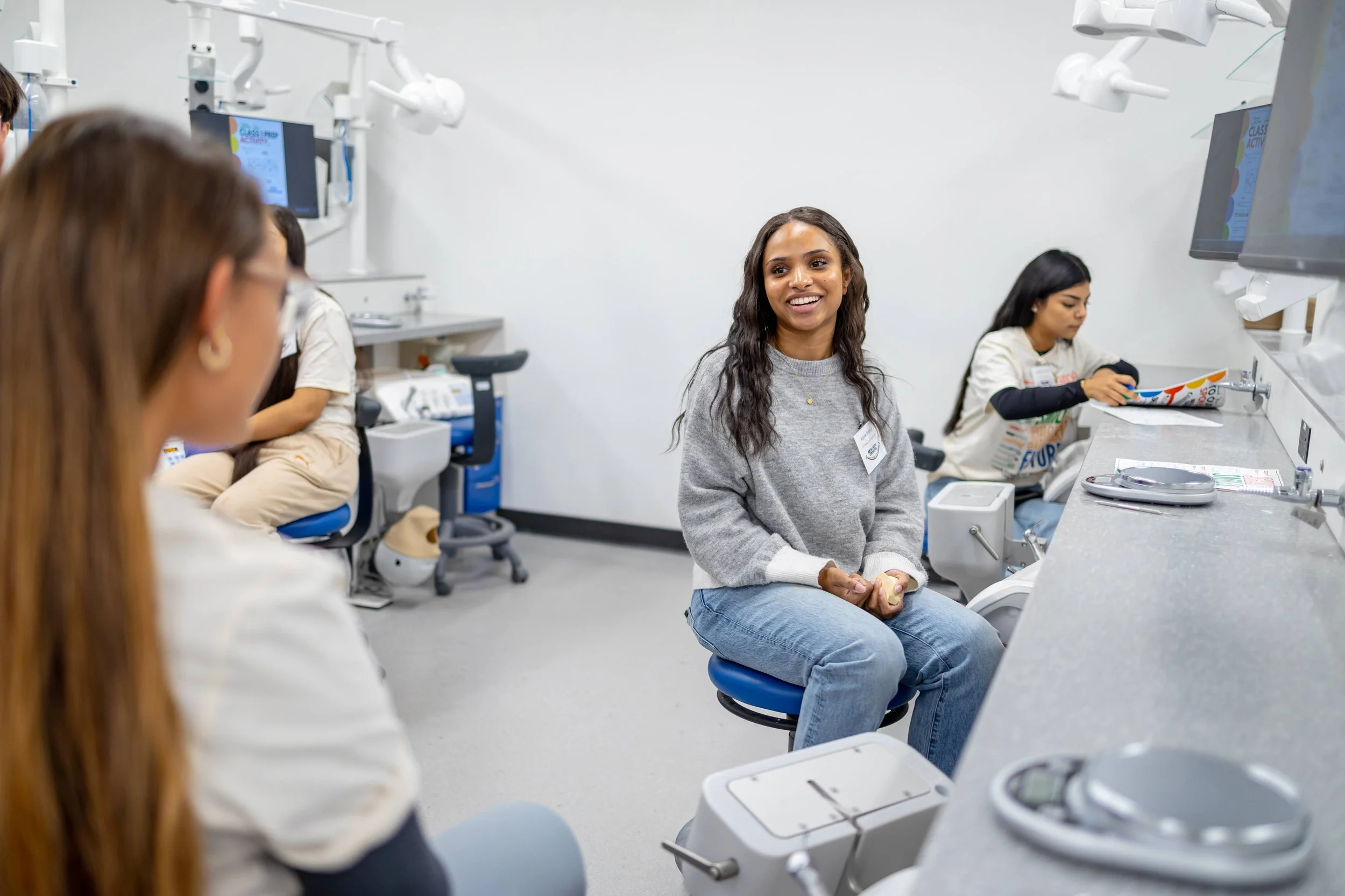 Dental Career Exploration-241067.jpg