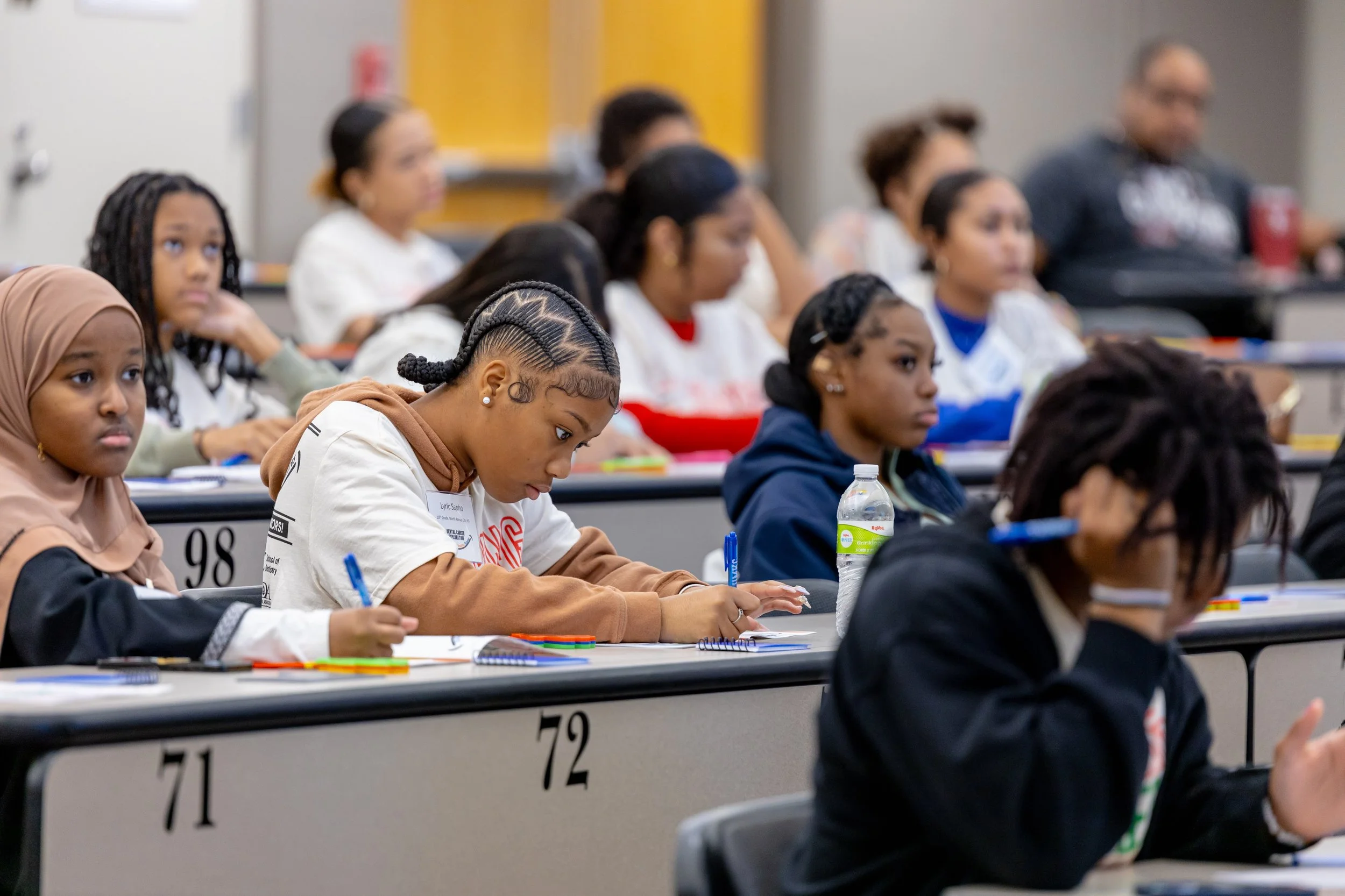 Dental Career Exploration-240435.jpg