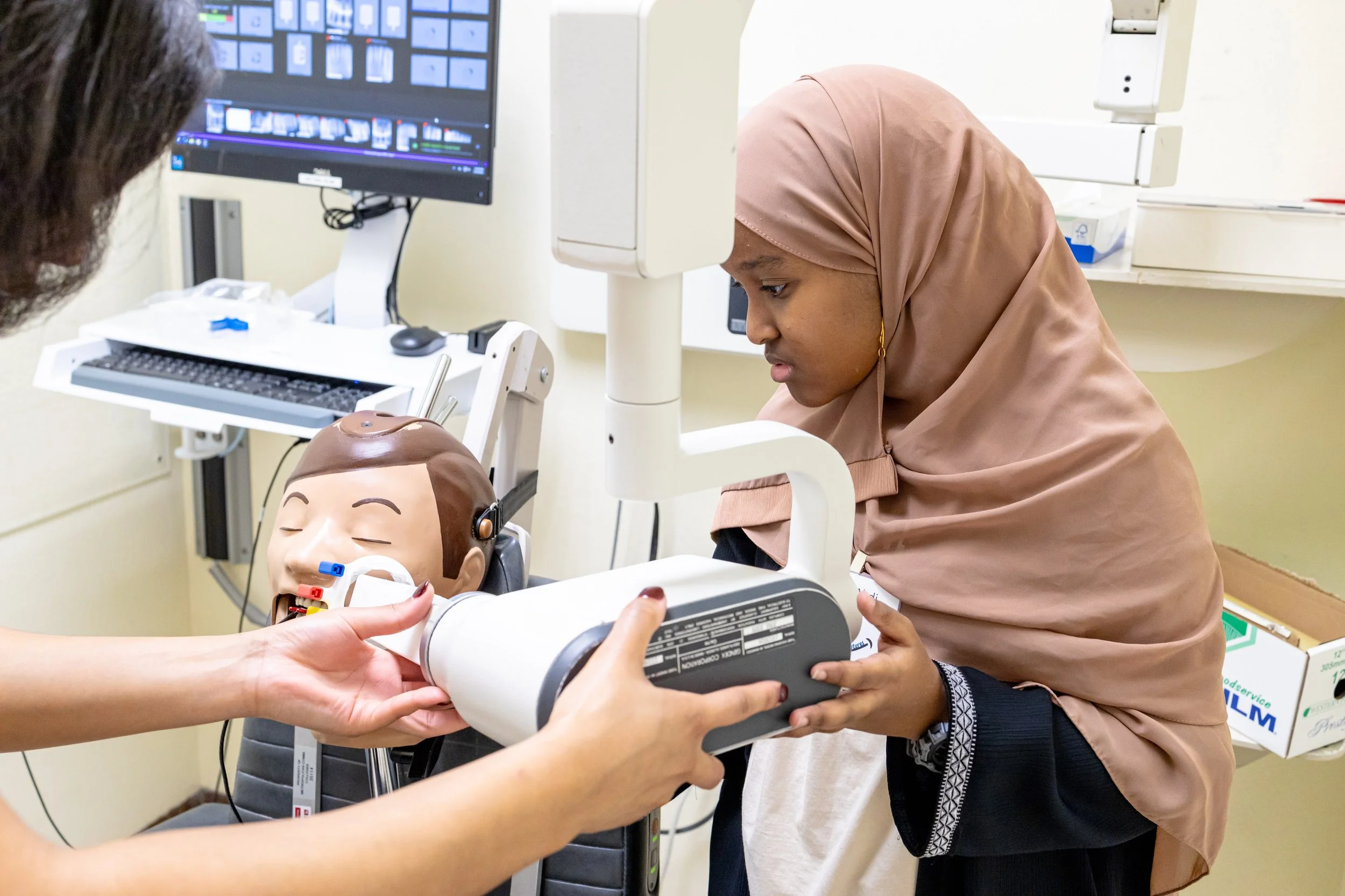 Dental Career Exploration-241033.jpg