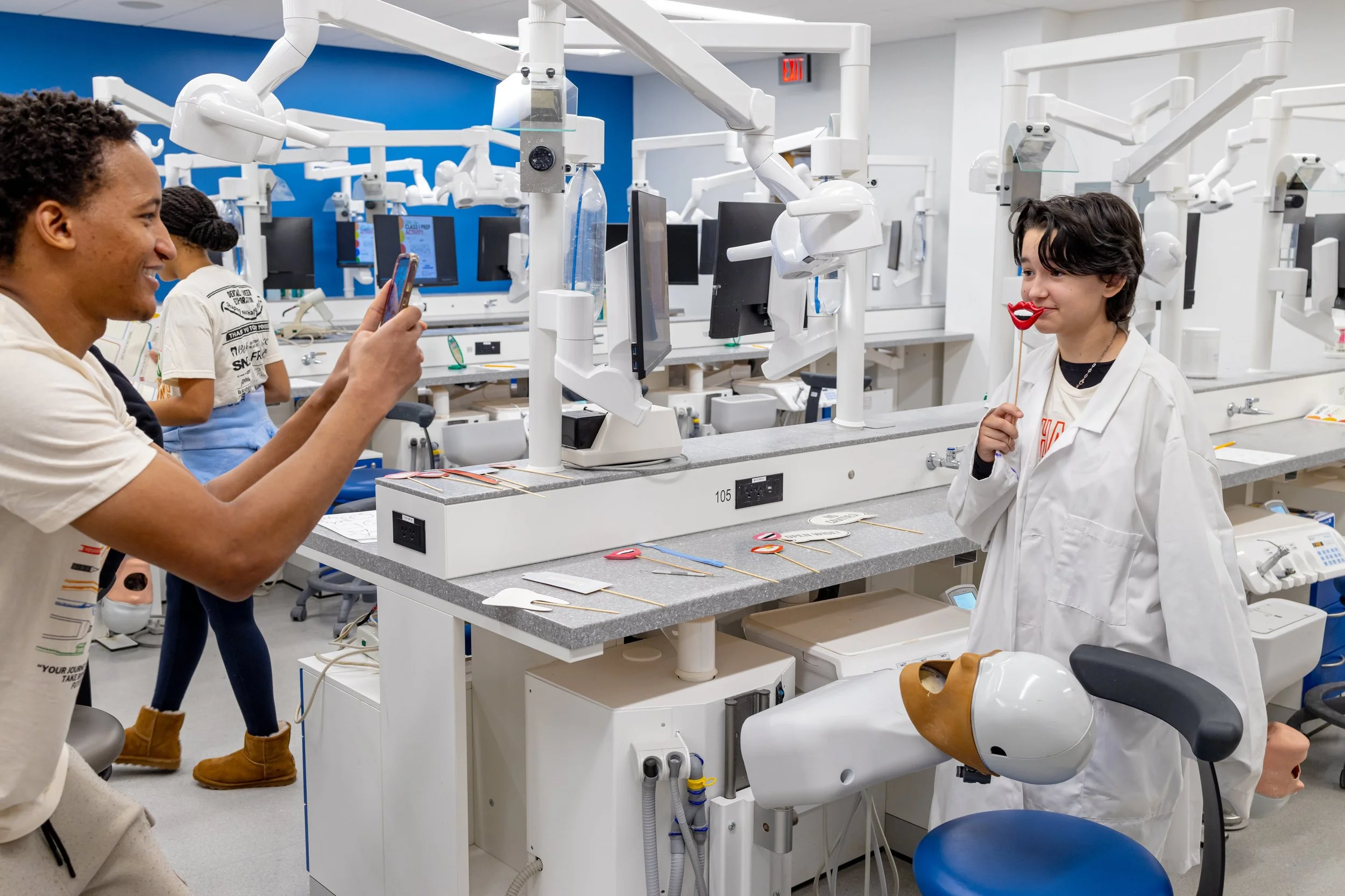 Dental Career Exploration-240800.jpg