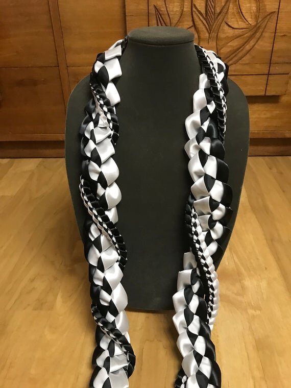 https://i.etsystatic.com/10434935/r/il/e8a35f/1549350891/il_570xN.1549350891_6vra.jpg