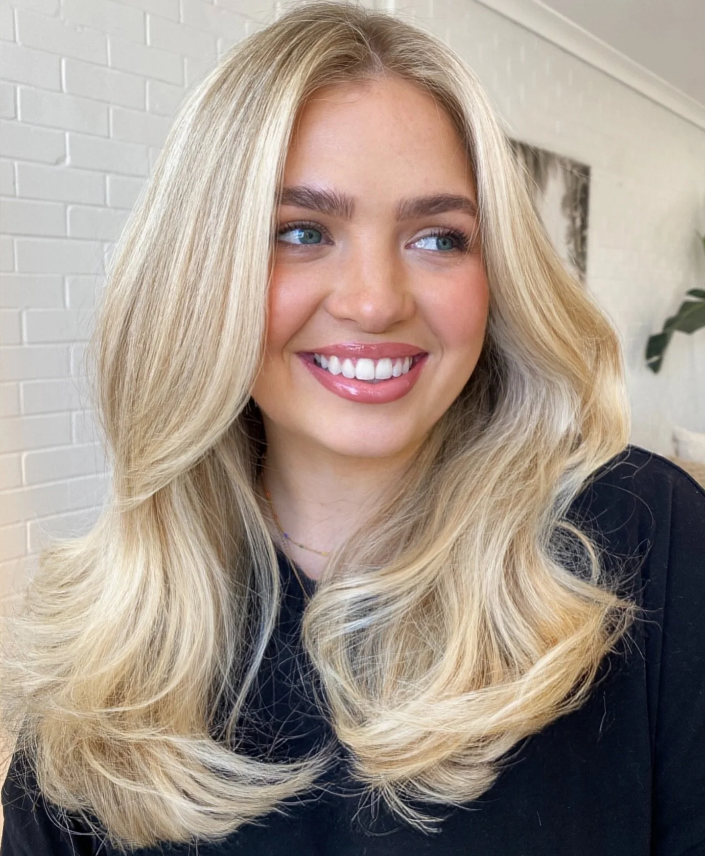 OUR SUMMER COLLECTION HAS LANDED‼️ 
 Meet the Ultimate Blonde Babe Bundle, your ticket to fresh, bright, beach club blonde all summer long ☀️
 Valued at over $650, yours for only $479 😱 Spots will go fast, secure yours now! 

Available with Senior A