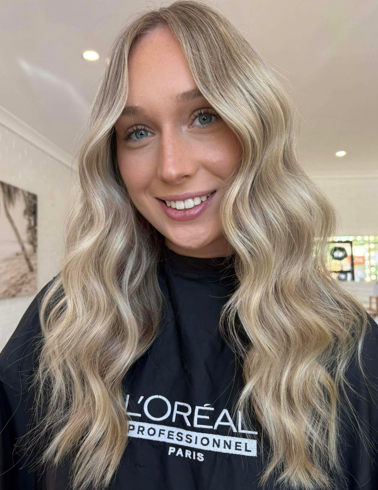 ✨ CREAMY BLONDE ✨

We&rsquo;re living for this creamy, lived in blonde! The perfect low maintenance glow up 🫶

Book your next refresh now! We have limited availability over the next week so dm to get in touch ✨

📍Located in Sutherland 📞 02 9544 90