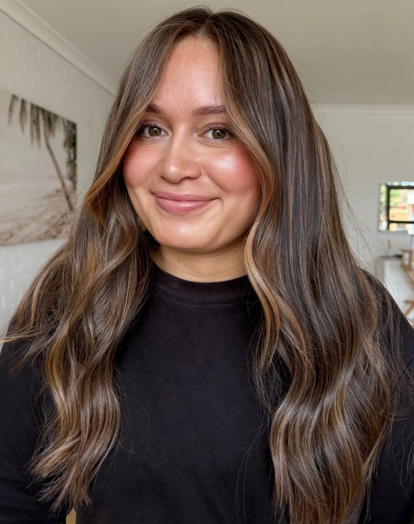 HIGH MAINTENANCE COLOUR IS OUT! 

Lived In Luxe is in ✨
Our signature packages are designed to keep you looking polished between visits, with maximum dimension and minimal upkeep.

For only $429 it includes your custom colour, bonder, tailored glossi