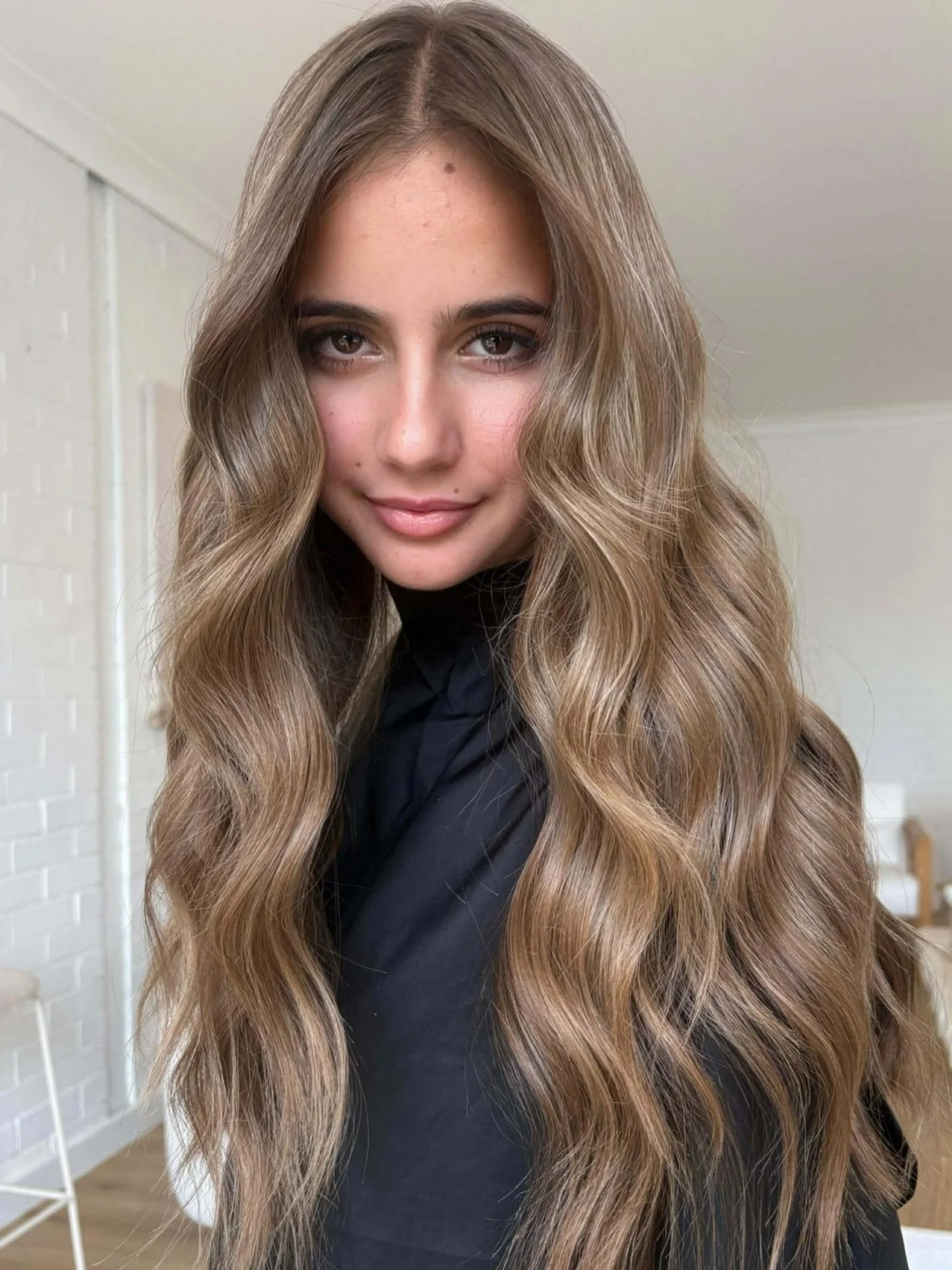 EFFORTLESS BEAUTY, TAILORED JUST FOR YOU ✨

At By Ara every look is customised to enhance your natural features while keeping your hair healthy, glossy, and low maintenance 🤎

We exclusively use L&rsquo;Or&eacute;al Professionnel + K&eacute;rastase 