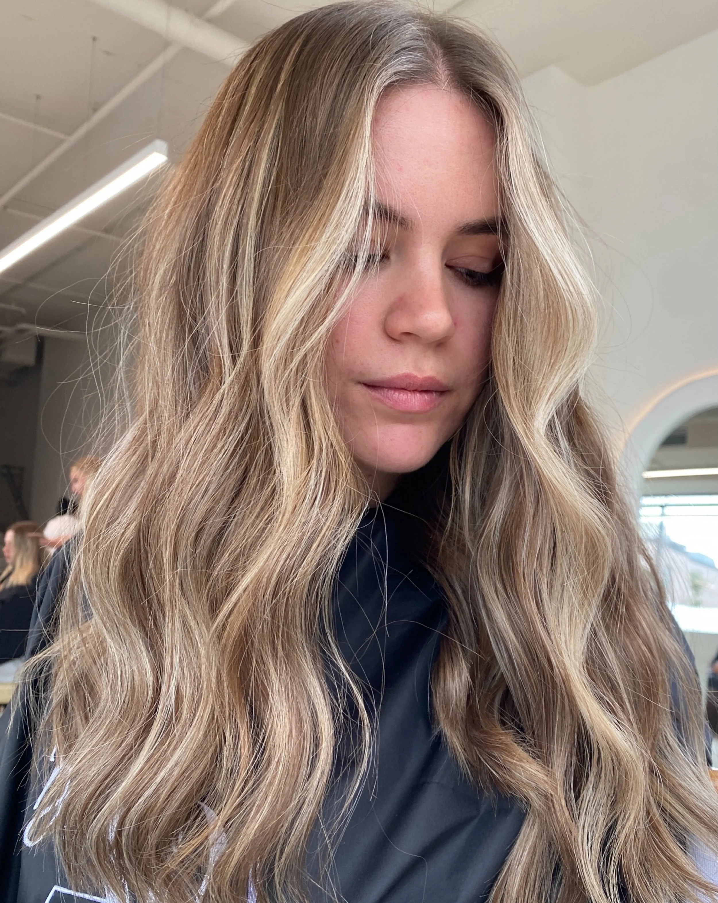 SOFT LUXE ☁️✨
 
Soft, seamless, and effortlessly! 

This custom colour is designed to enhance your natural beauty 🫶

Created by Senior Artist @emily_byara 
Finished with L&rsquo;Or&eacute;al Professionnel &amp; K&eacute;rastase for that signature lu