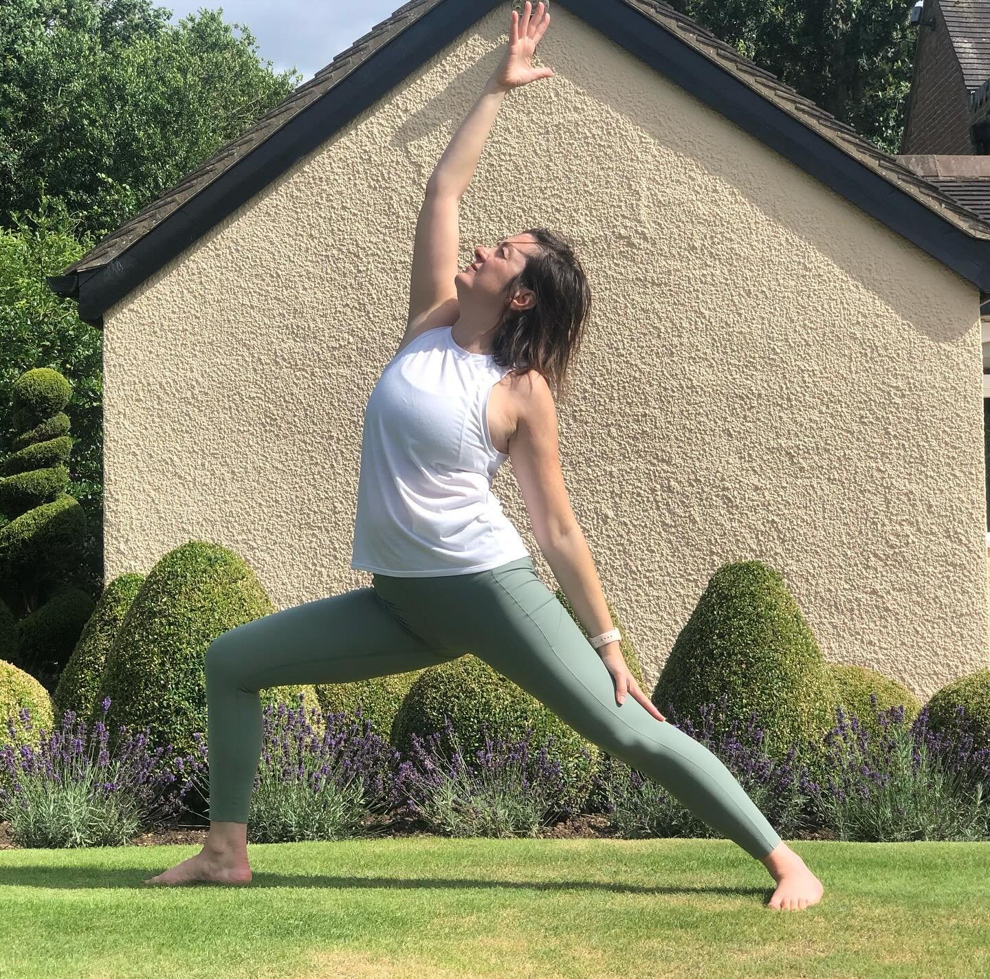 ☀️How good is it to sit in the sunshine?

Maybe it&rsquo;s my Cypriot roots that need the sunshine or perhaps it just makes us feel more alive but either way it feels amazing and enlivening!

So why not add a bit of yoga into your week?

Come and joi