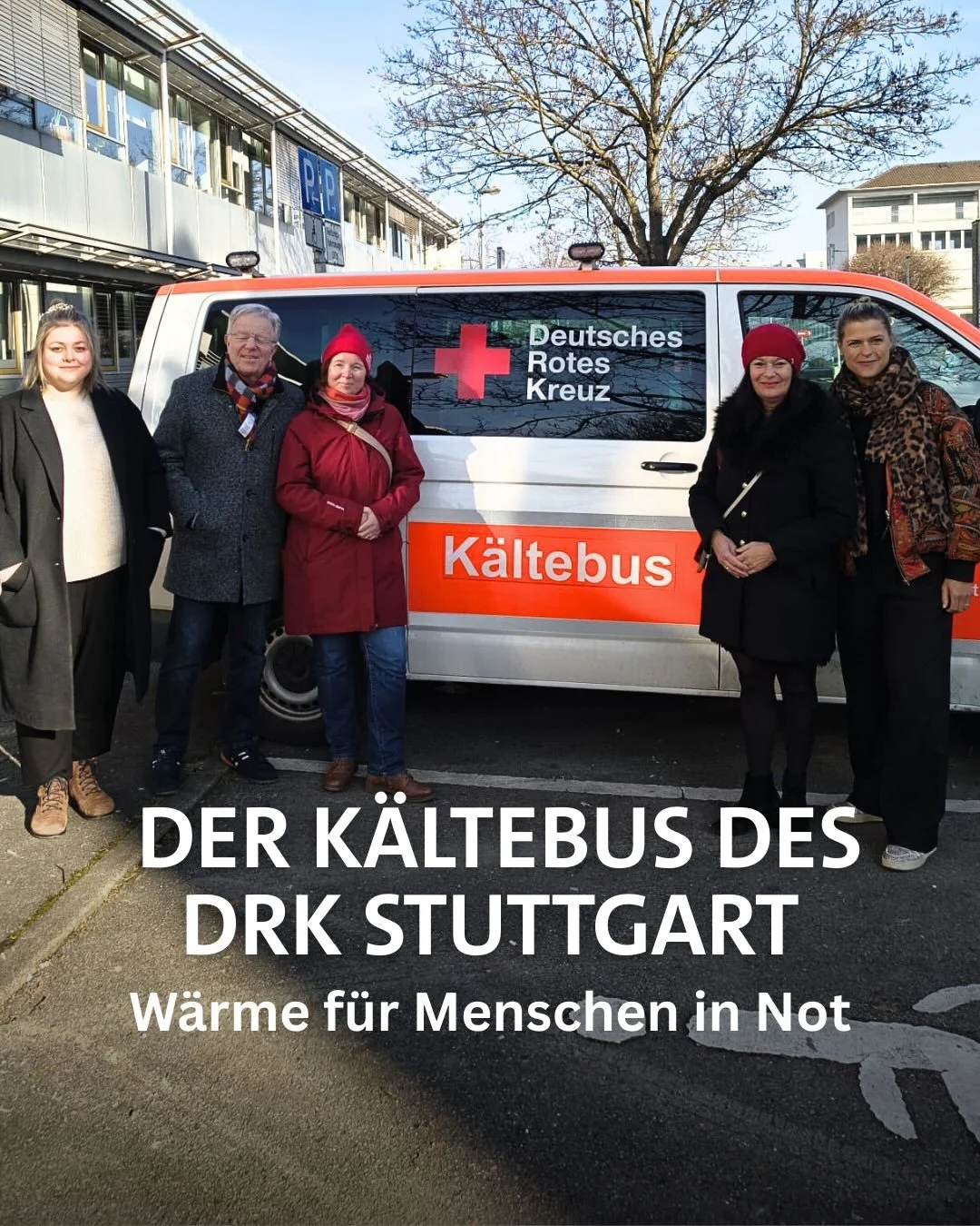 🚐Im Einsatz f&uuml;r Stuttgart: Der K&auml;ltebus des DRK Stuttgart f&auml;hrt durch die ganze Stadt und hilft Menschen in Not. 
Mit Decken, Schlafmatten, w&auml;rmender Kleidung, einer hei&szlig;en Suppe oder einem hei&szlig;en Tee versorgen die Eh