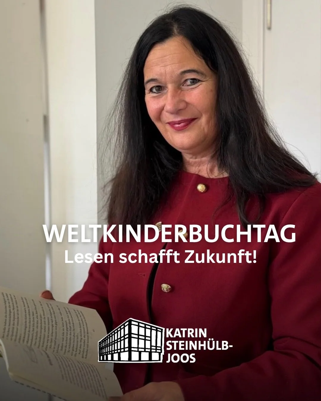 📚B&uuml;cher sind out? Von wegen!

🙌Schm&ouml;kern auf der Couch, gemeinsam mit den Eltern ein gutes Buch lesen oder freie Lesezeit in der Schule - B&uuml;cher machen nach wie vor richtig Spa&szlig;.

✨Deshalb feiern wir heute den Internationalen K