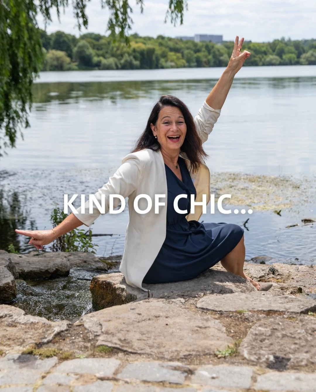 ✨Kind of chic &hellip; Haltung zeigen, Verantwortung &uuml;bernehmen und sich f&uuml;r das einsetzen, was einem wichtig ist.

💬Was ist f&uuml;r euch &bdquo;Kind of chic&ldquo;? Verratet es mir in den Kommentaren!

#kindofchic #politik #stuttgart #bi