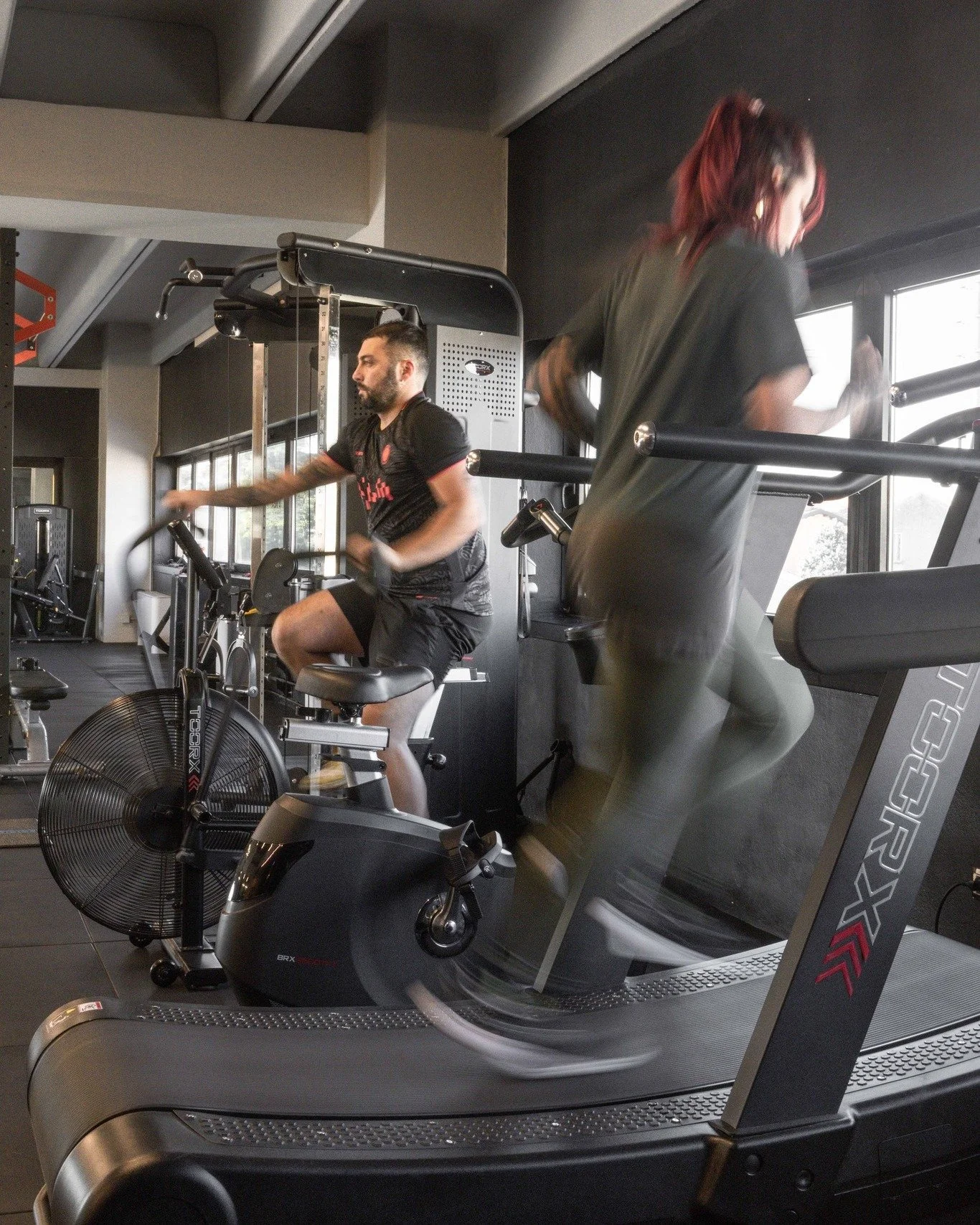 ▶ Ready, set, go.
Siamo pronti a iniziare questo 2026 con la stessa atmosfera, la stessa carica e la stessa voglia di stare insieme.
Da oggi U NEAT ritorna operativo con gli orari di sempre: la nostra area fitness non vedeva l'ora di tornare a riempi