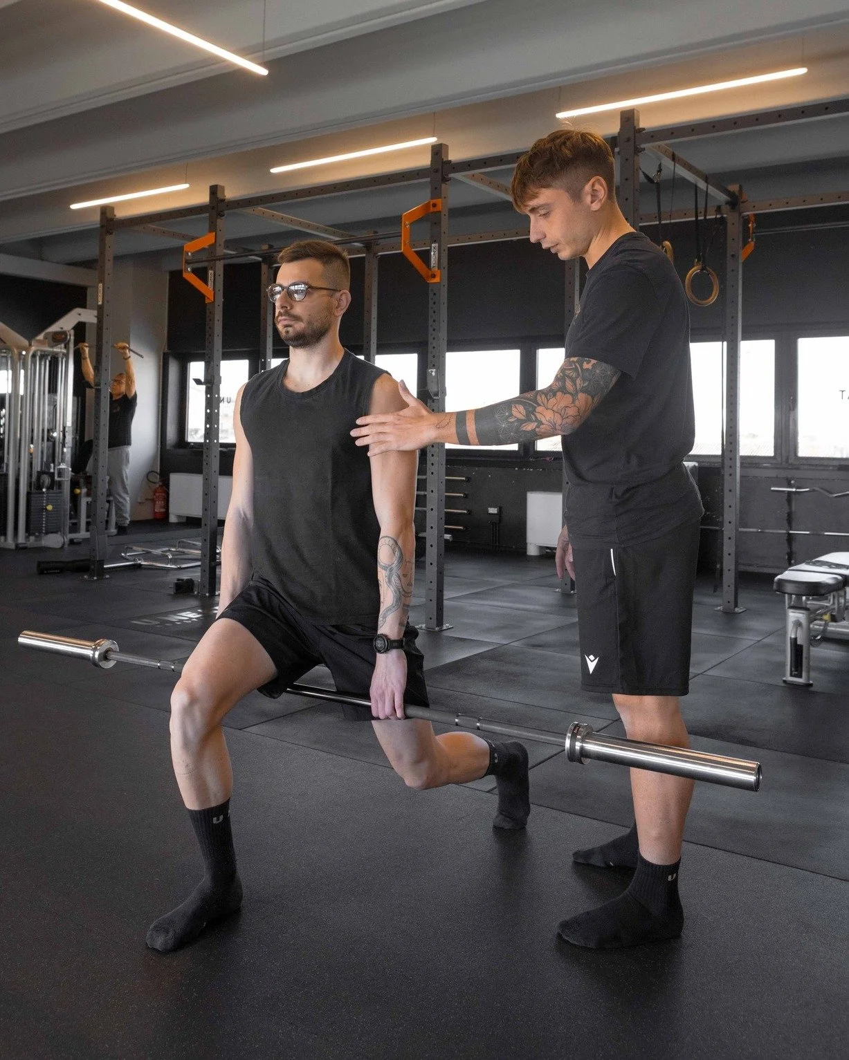 🗒 Non limitarlo anche stavolta ad una voce sul tuo elenco dei buoni propositi: l'approccio pi&ugrave; serio, convinto e costante all'allenamento quest'anno DEVE essere reale.✔

👯Accanto a te, a rendere tutto pi&ugrave; semplice, c'&egrave; il nostr