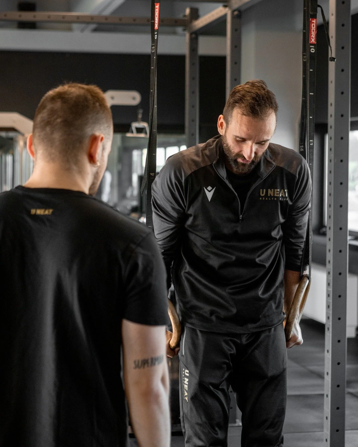 Let us be your inspiration.💭

I nostri coach sono in prima linea nel trasformare ogni tuo allenamento in un'occasione unica di crescita ed apprendimento, oltre che di puro fitness: spinti dal loro entusiasmo e sostenuti dalla loro solida esperienza,