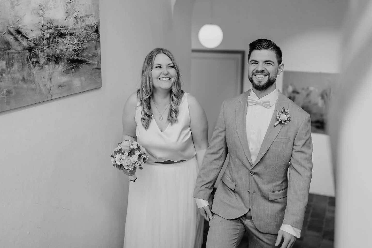 F&uuml;r immer verliebt in diese Bilder 🤍🖤

*Werbung wegen Verlinkung 

#Hochzeitsfotografie #Hochzeitsfotograf #Hochzeitsinspiration #Hochzeitsmomente #Liebesgeschichte #weddingshoot #AugsburgHochzeiten #Brautpaar #BayernHochzeit #Hochzeitsfotos