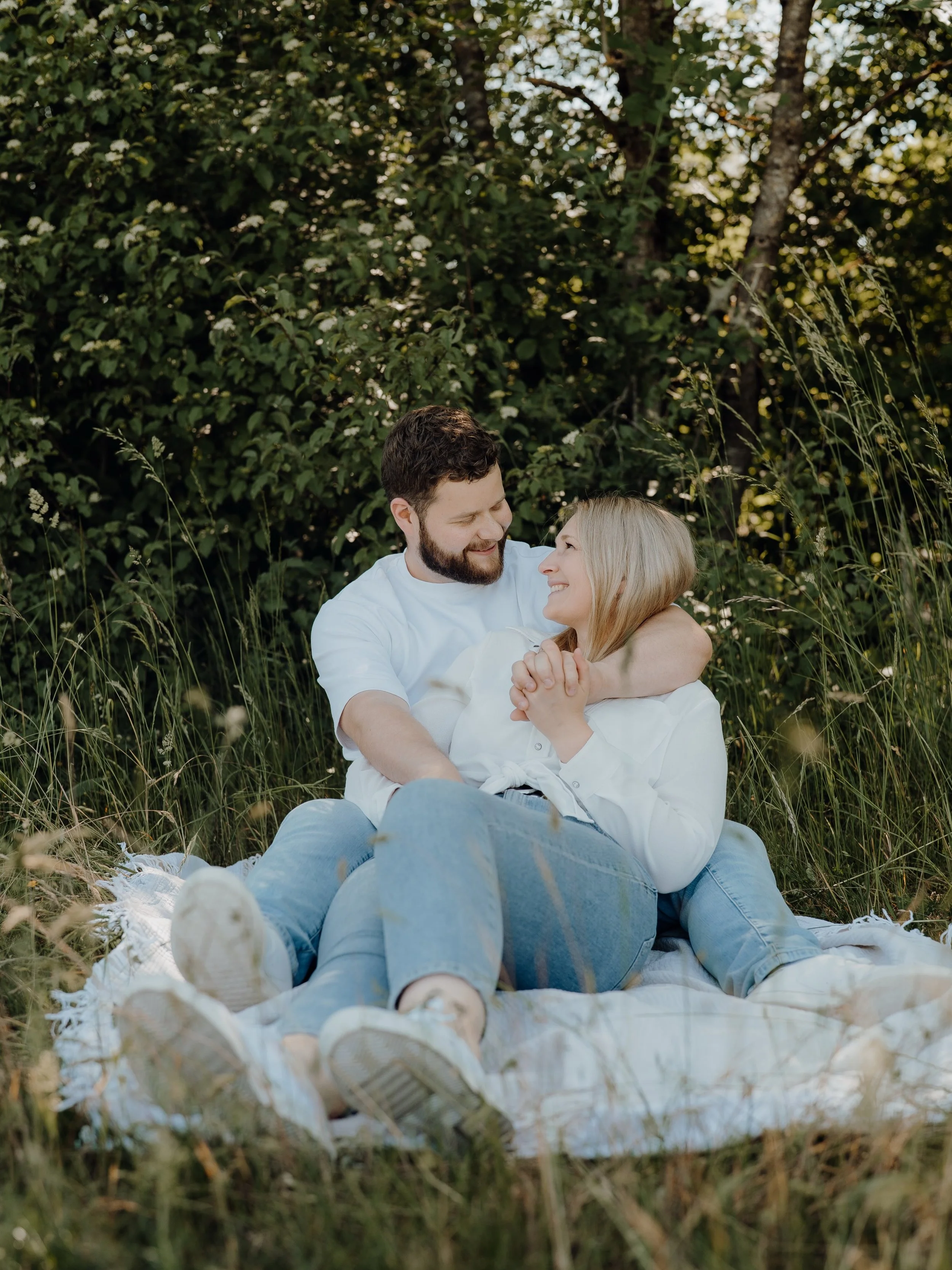LOVE 🤍

#couplephotography #coupleshoot #loveandwildhearts #couple #lovestory 

*Werbung wegen Verlinkung