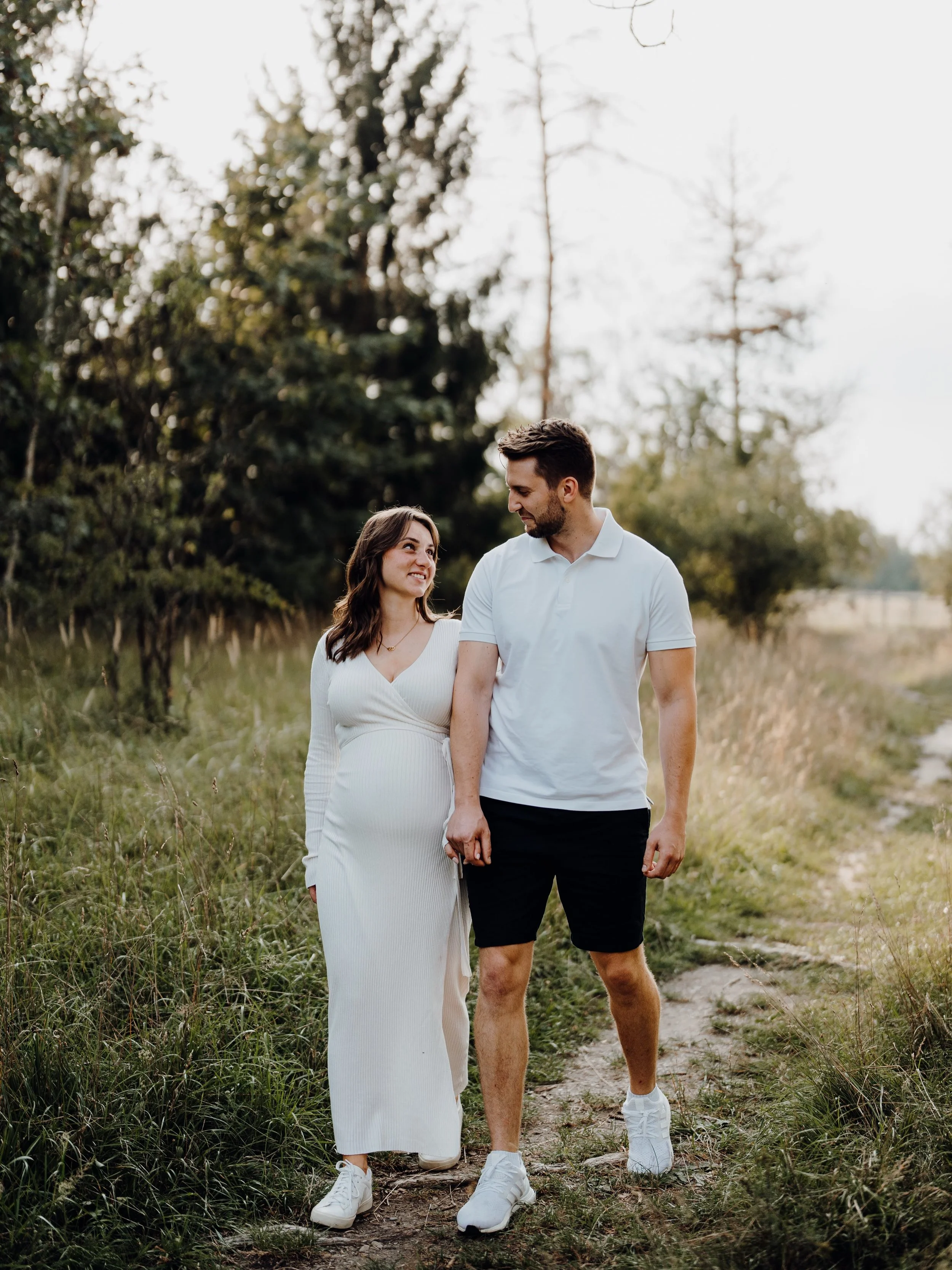 -> Mom and Dad 🤍

Vorfreude, die man nicht in Worte fassen kann 🥺
Die letzten Bilder zu zweit, pure Liebe und Dankbarkeit, das f&uuml;r euch festzuhalten ✨

#pregnancy #babybauch #parentstobe #maternity #maternityphotographer