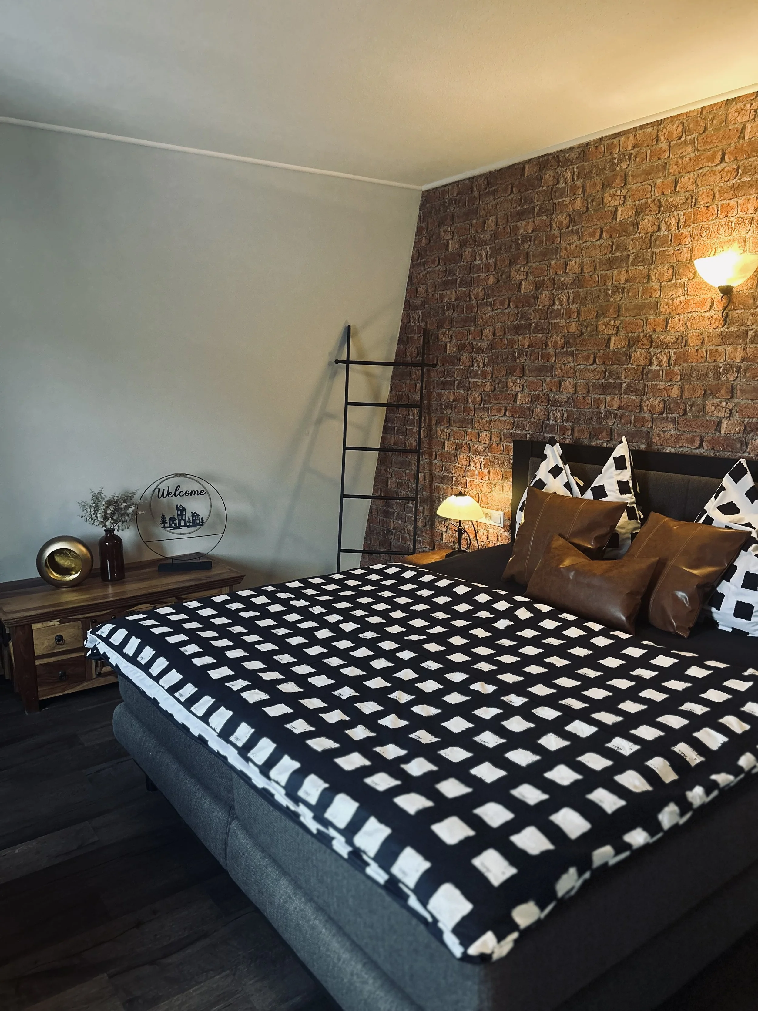 HOTEL ALTES THEATER - Wohnwelt LOFT