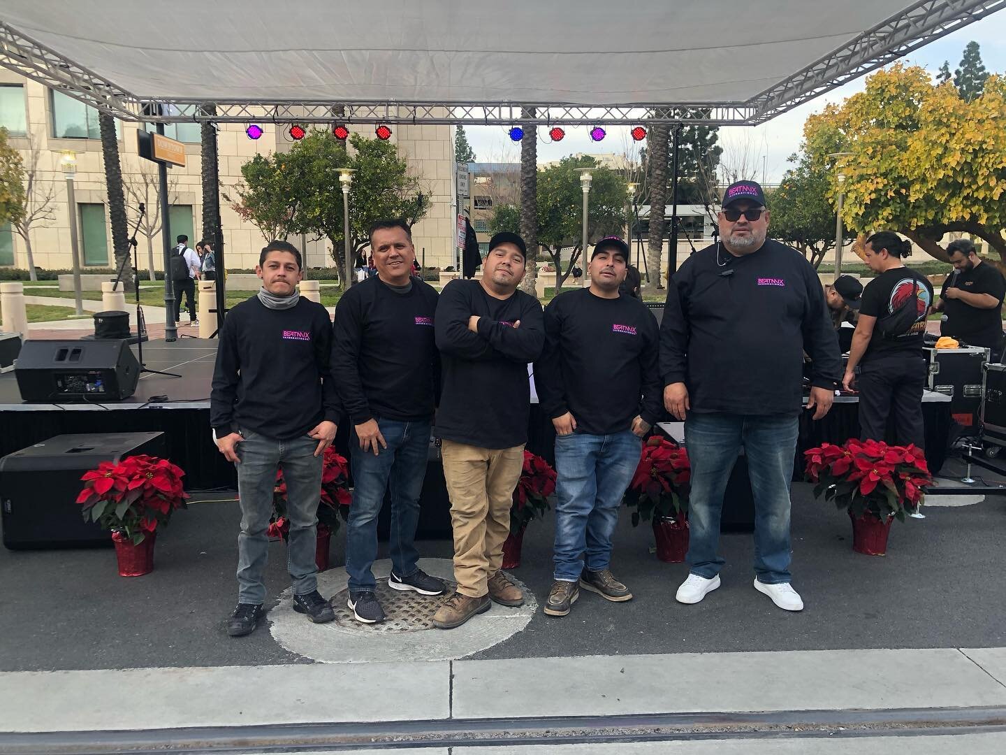 Merry Christmas to the awesome group of people that made the stage and all the behind the scenes stuff possible! We wouldn&rsquo;t be able to do it without them!

👑: @beatmixintl 
#️⃣: #tamalfest #dtsa #santaana #orangecounty