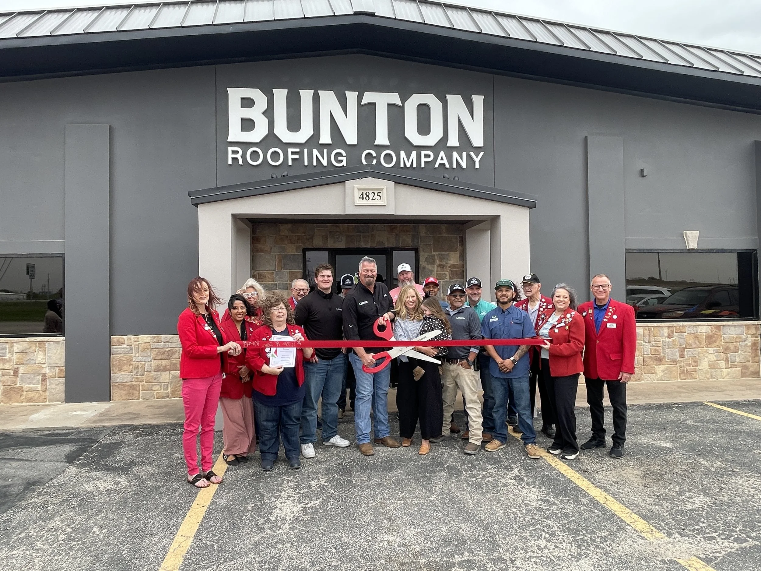 Bunton Roofing Celebrates Ribbon Cutting at New Abilene Location