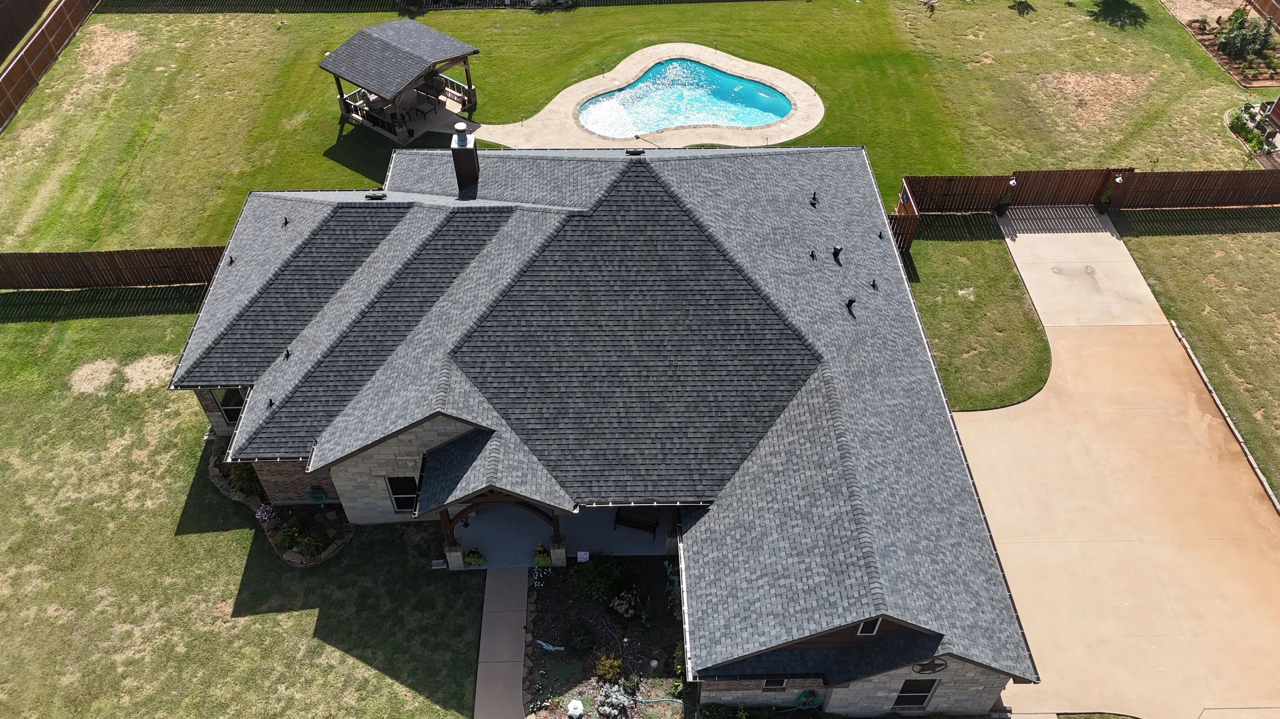 Project Spotlight: Lifetime CertainTeed ClimateFlex Roof in Colonial Slate