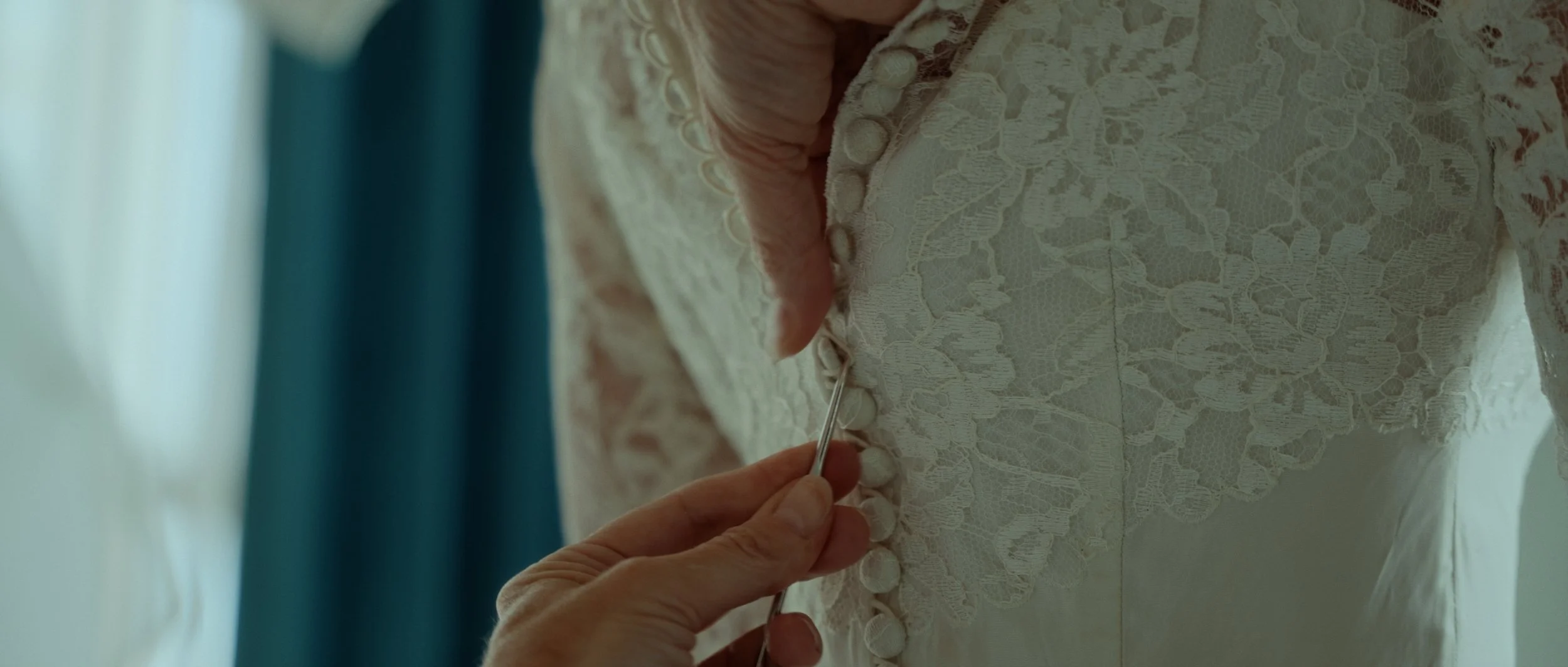 alissa-travis-duluth-wedding-video-still-15.jpg