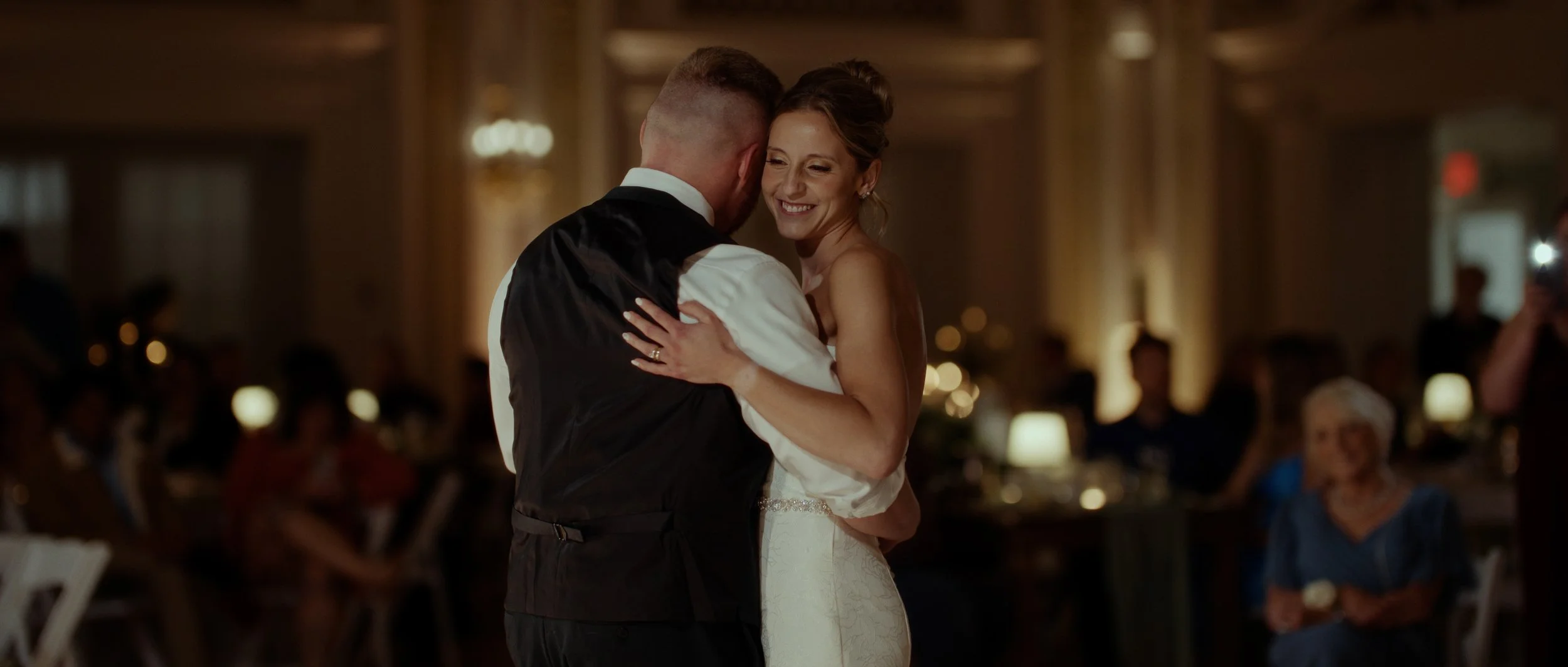 alissa-travis-duluth-wedding-video-still-29.jpg