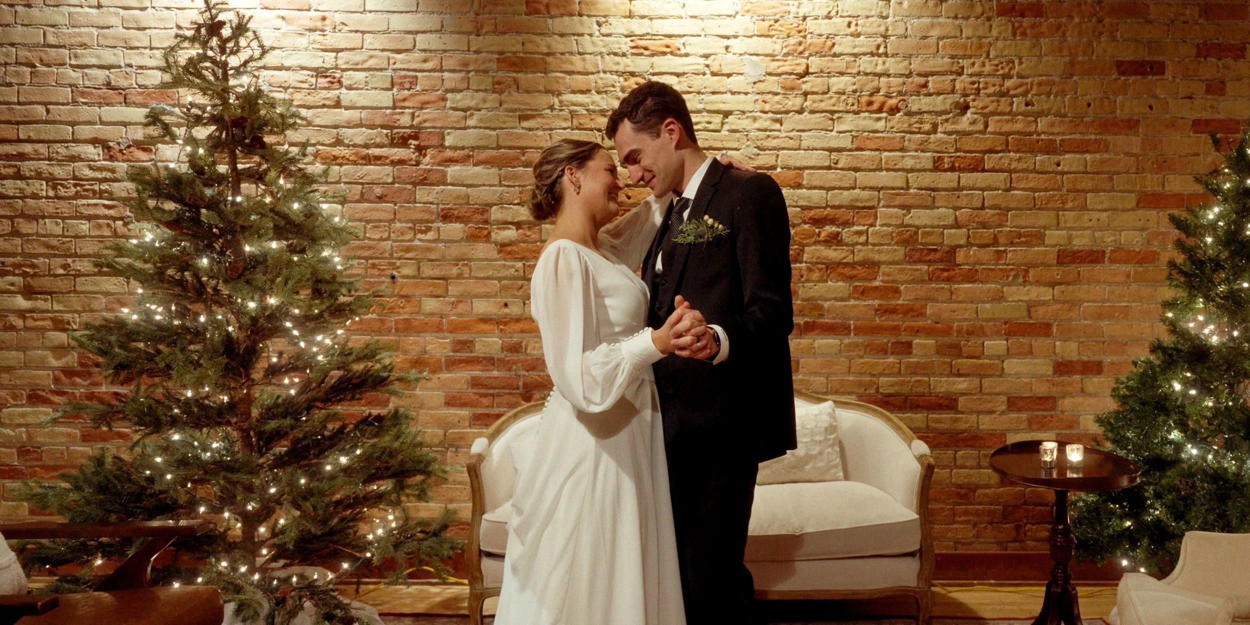 EMILY_IAN_DULUTH_WEDDING_FILM_VIDEO_4.jpg